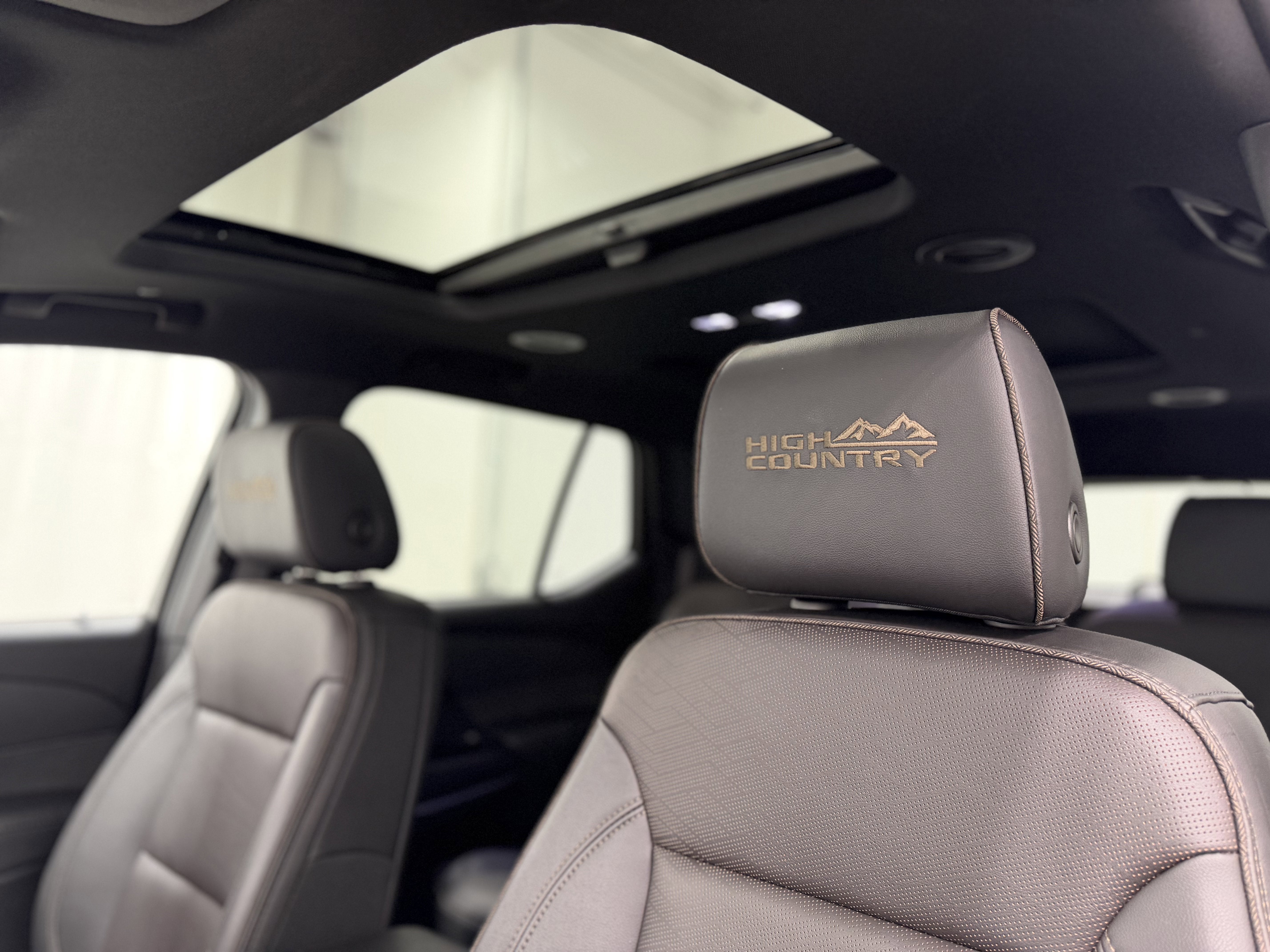2023 Chevrolet Traverse High Country