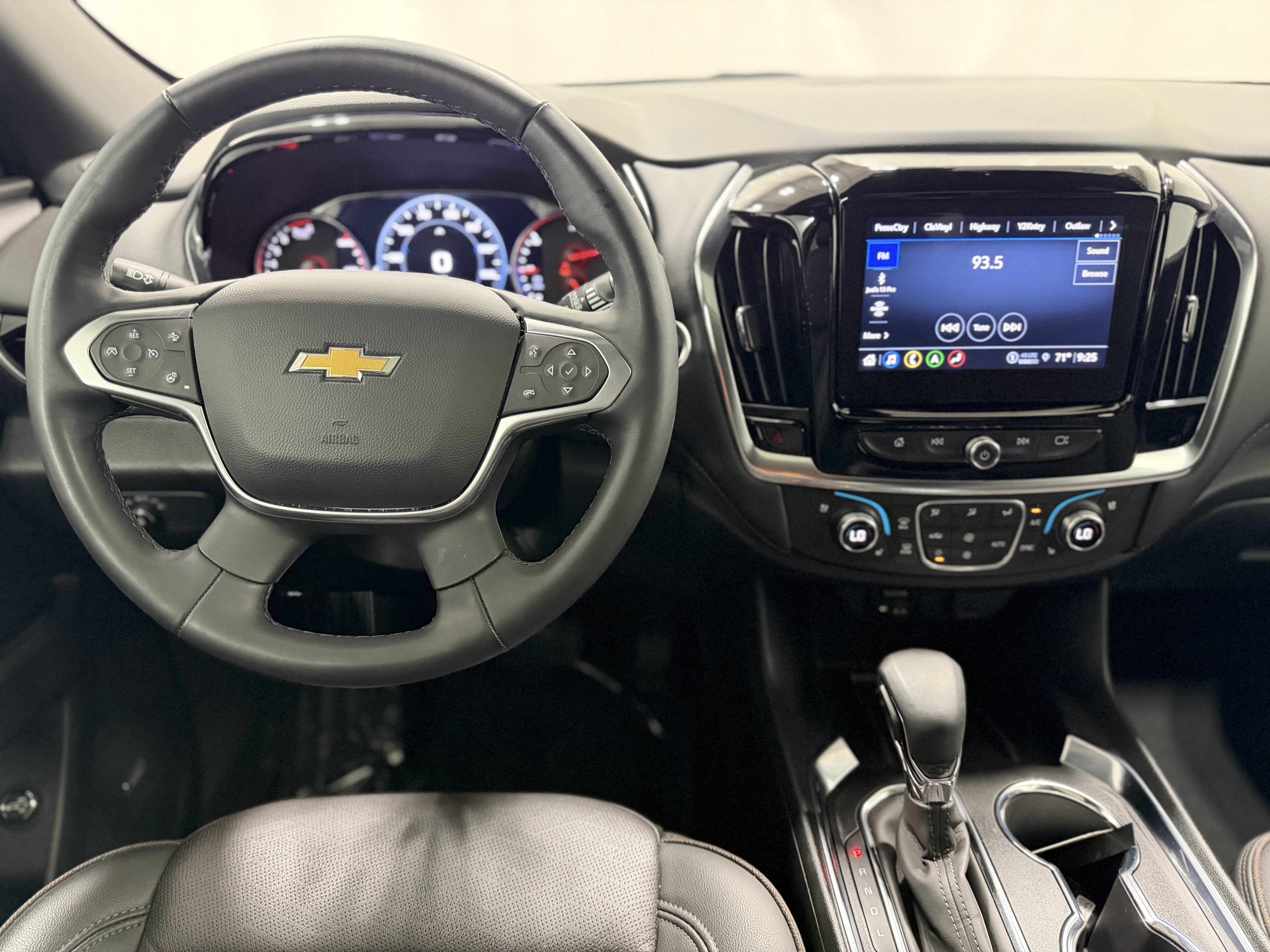 2023 Chevrolet Traverse High Country