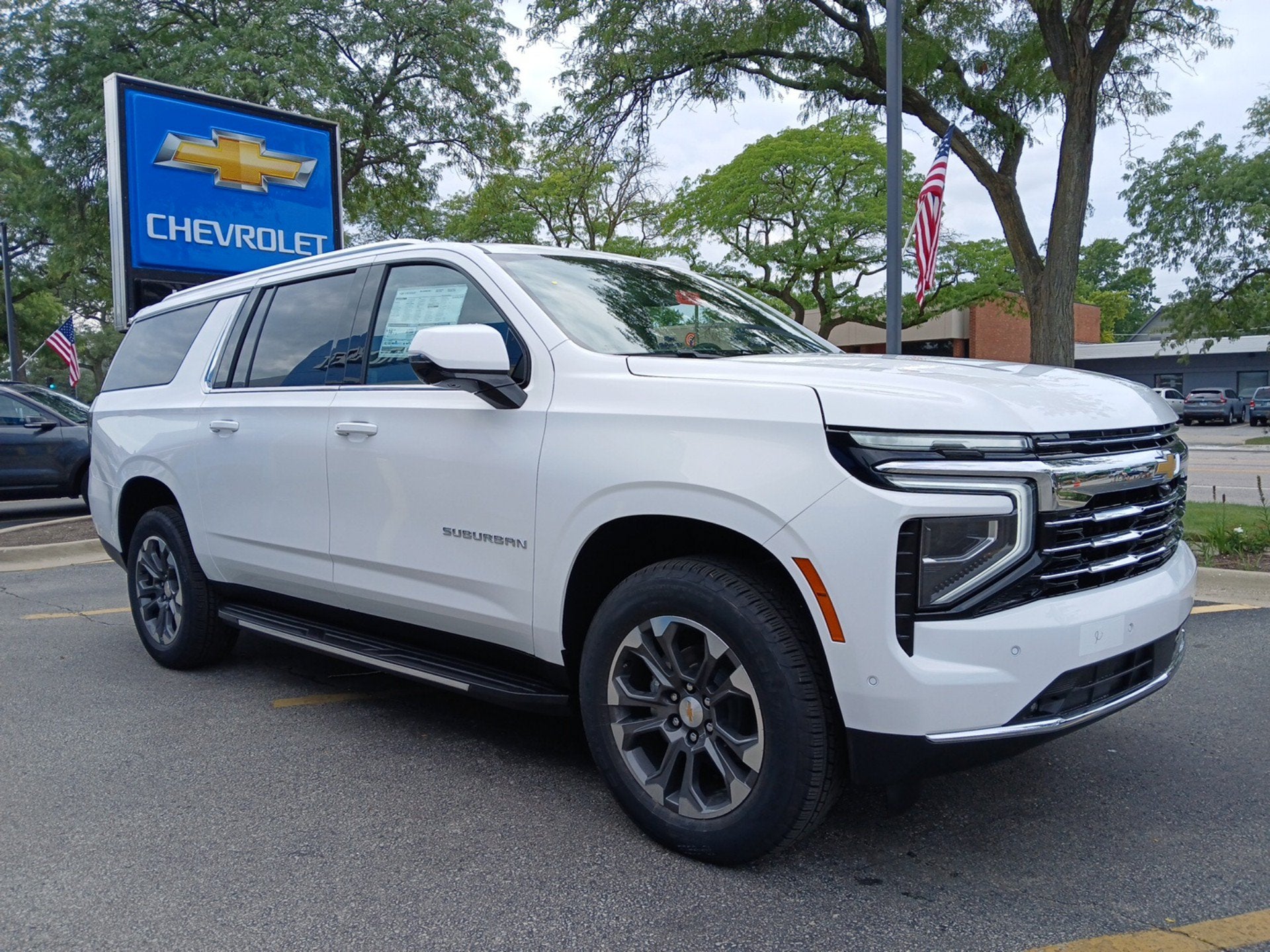 2026 Chevrolet Suburban LT
