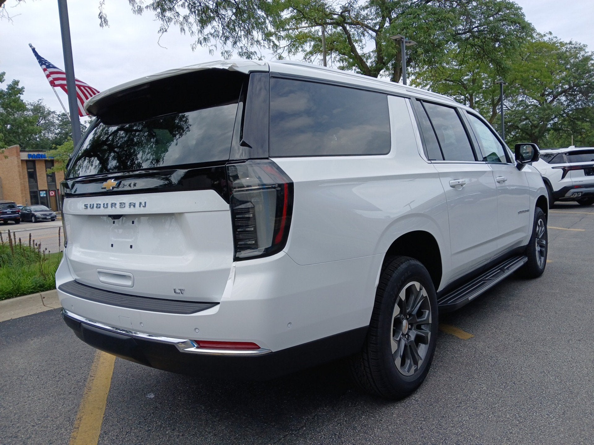 2026 Chevrolet Suburban LT