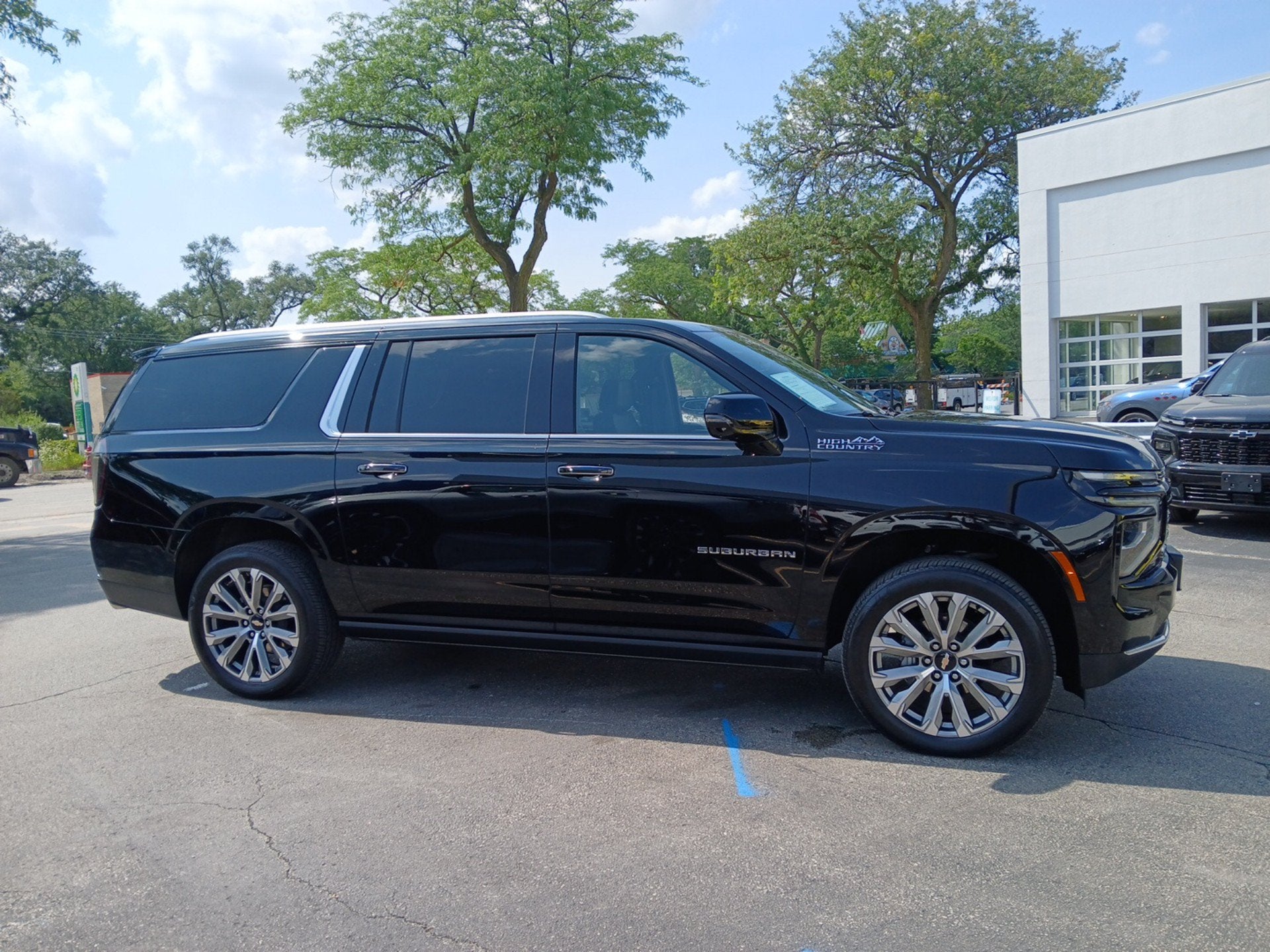 2025 Chevrolet Suburban High Country