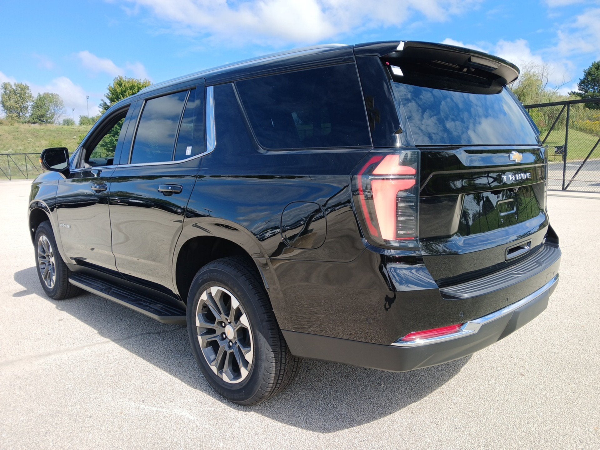 2027 Chevrolet Tahoe LT