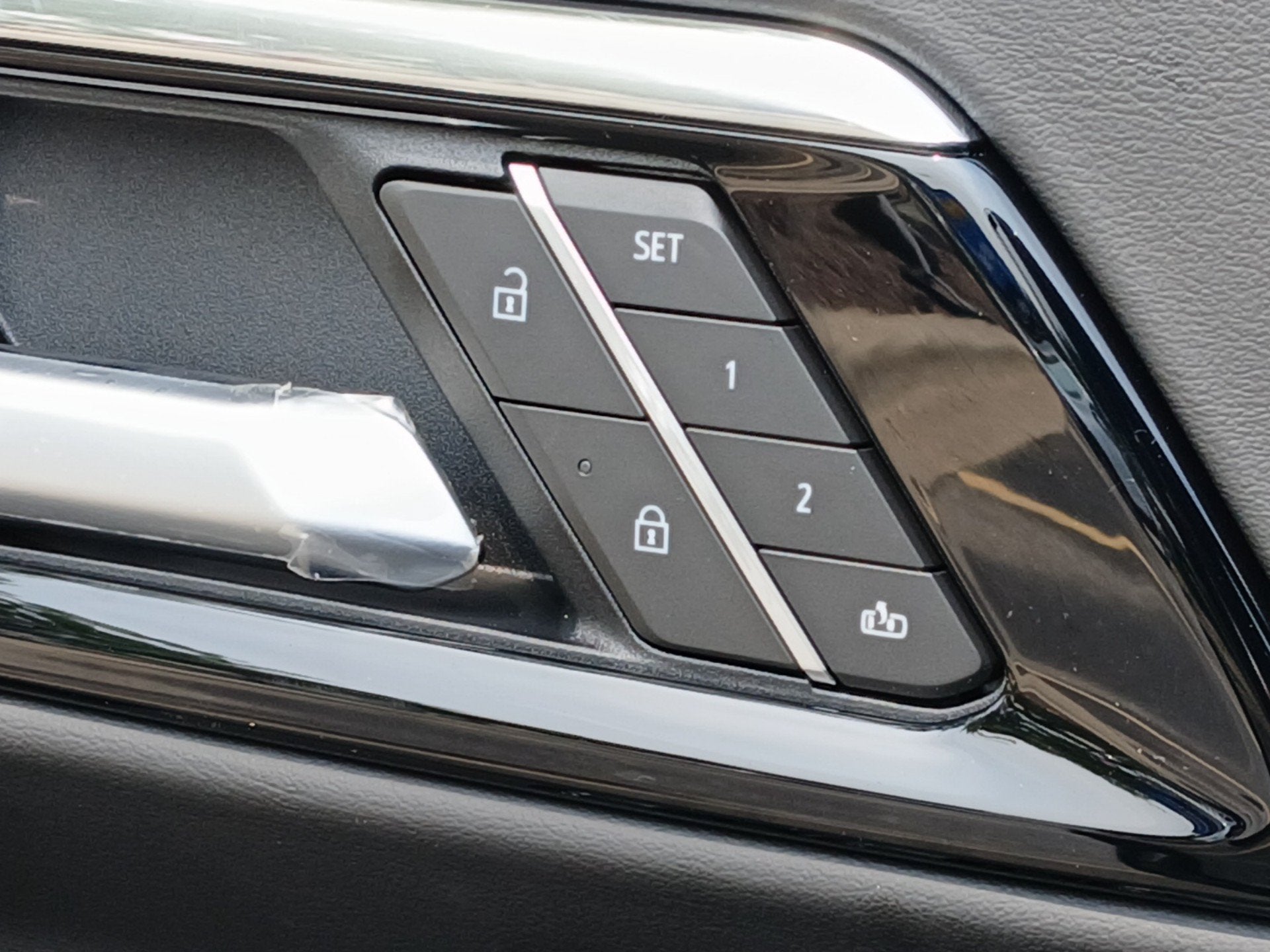 2026 Chevrolet Tahoe LT - Photo 18