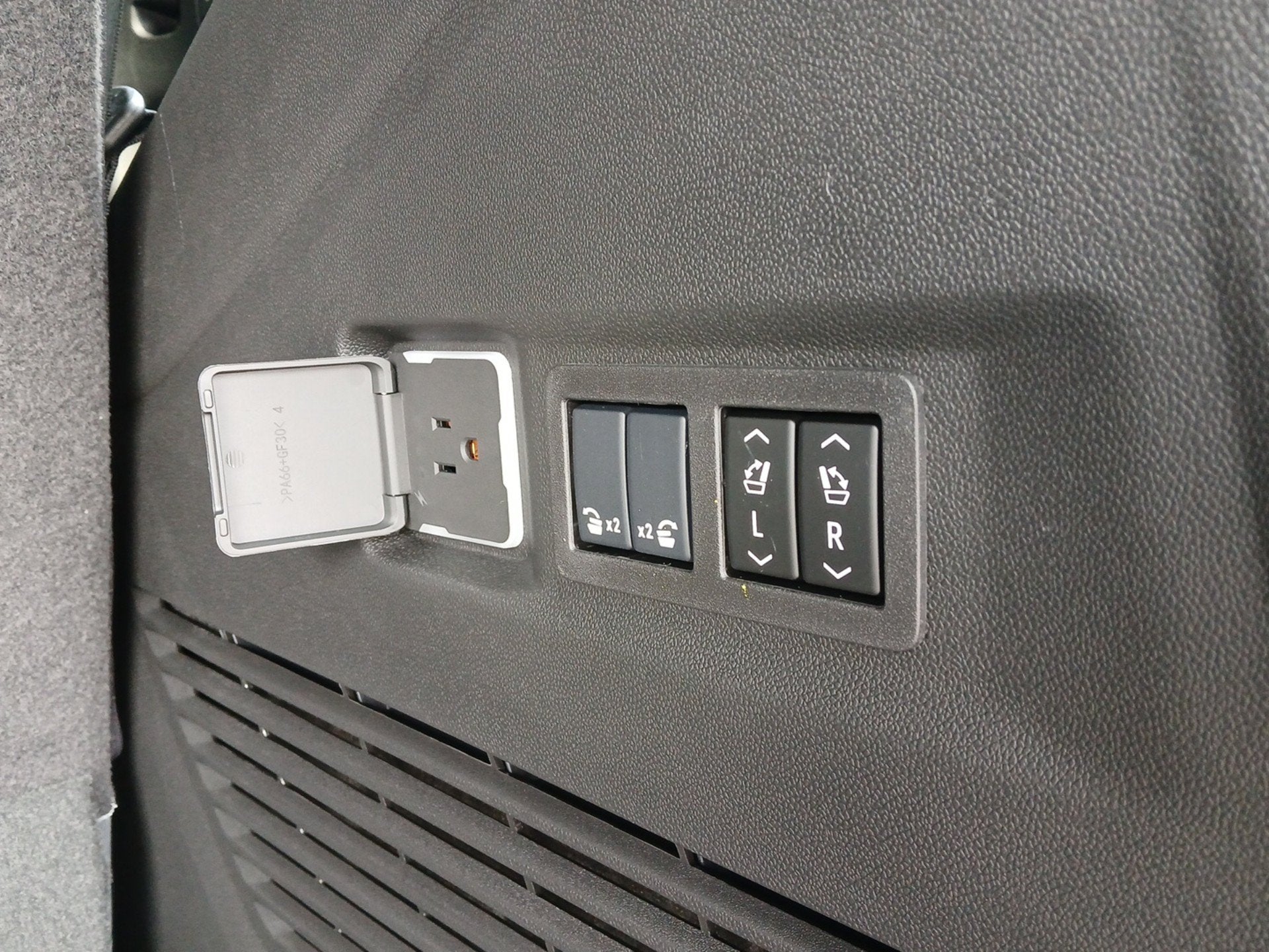 2026 Chevrolet Tahoe LT - Photo 26