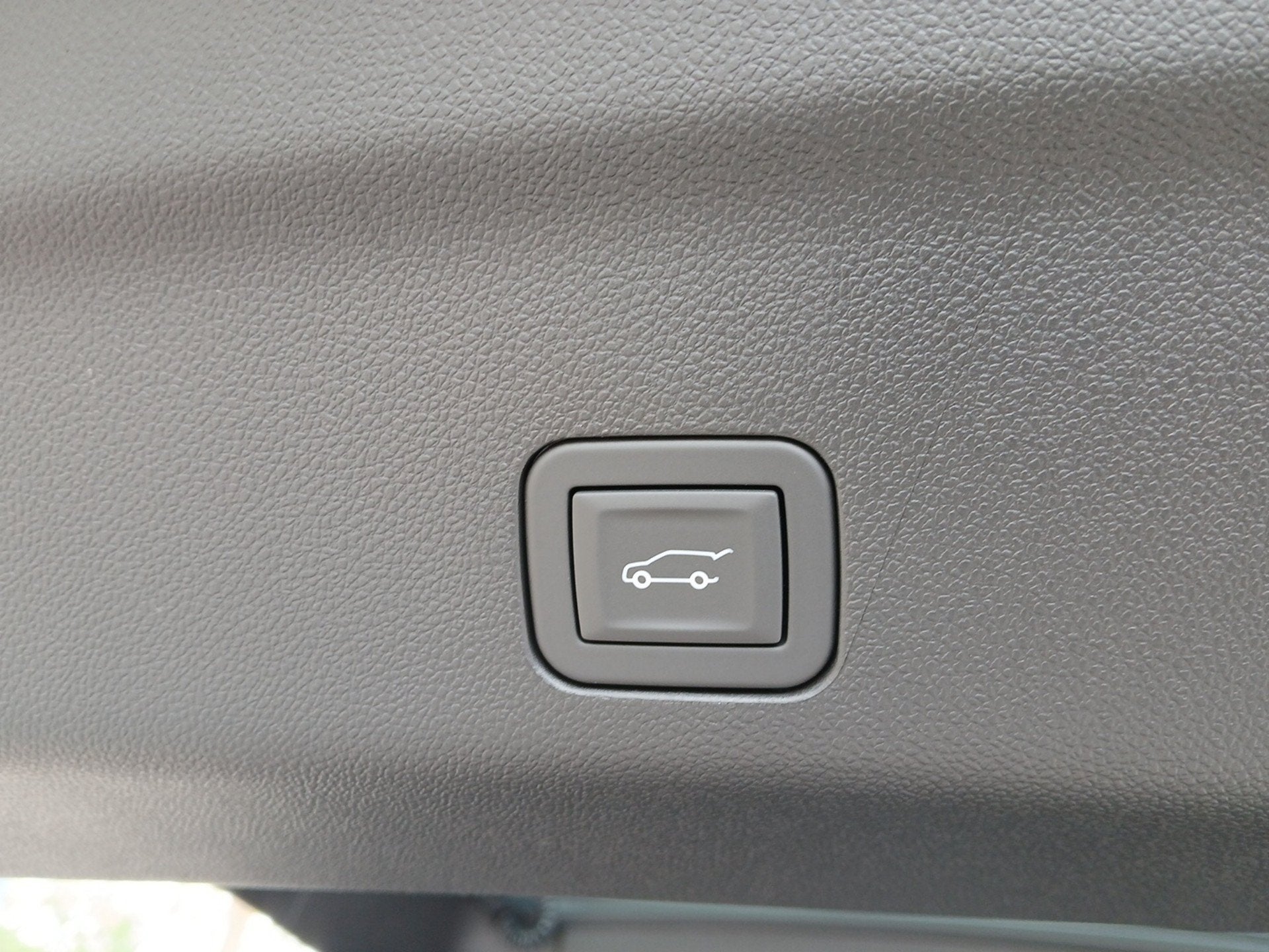 2026 Chevrolet Tahoe LT - Photo 27