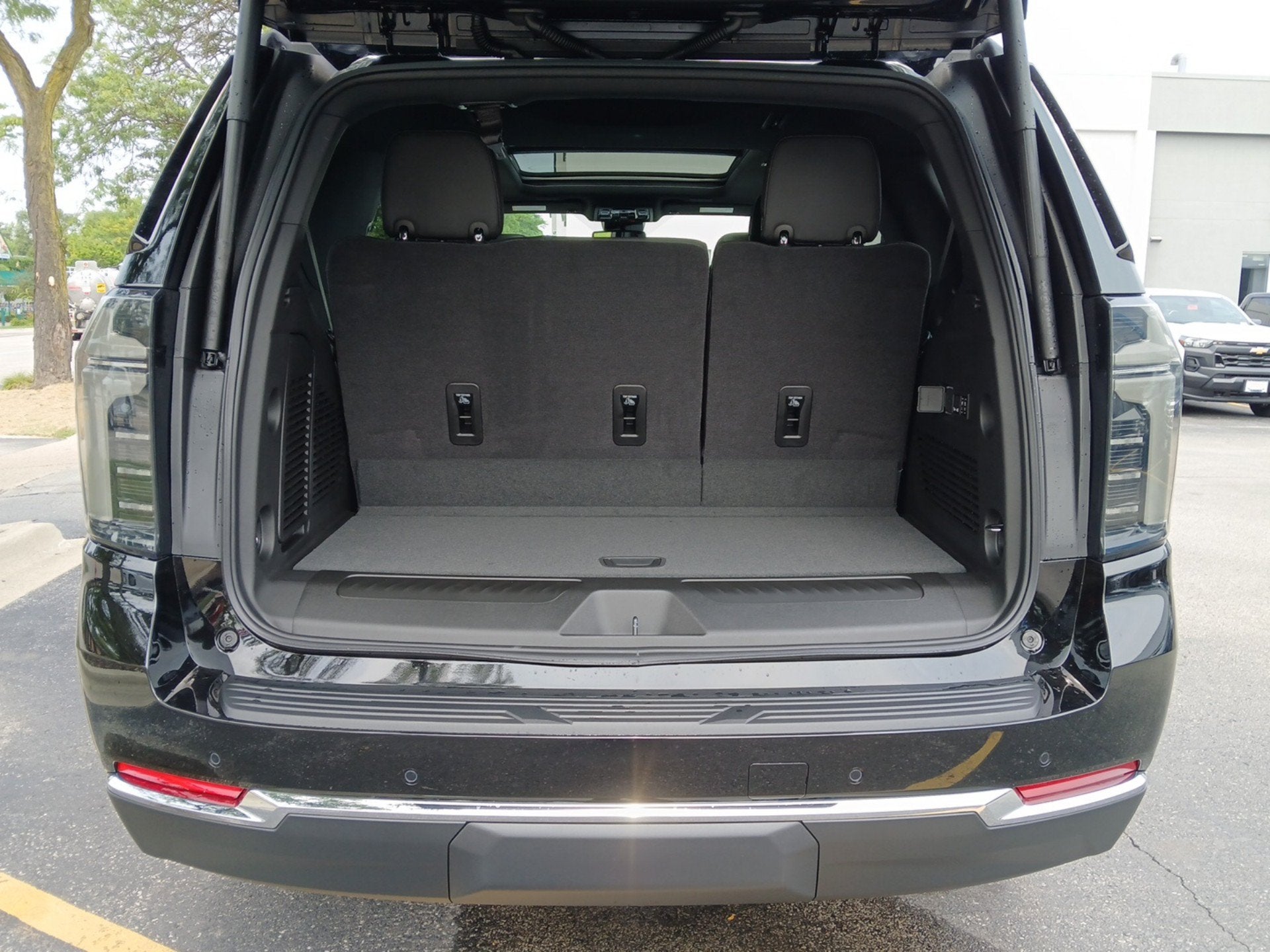 2026 Chevrolet Tahoe LT - Photo 28