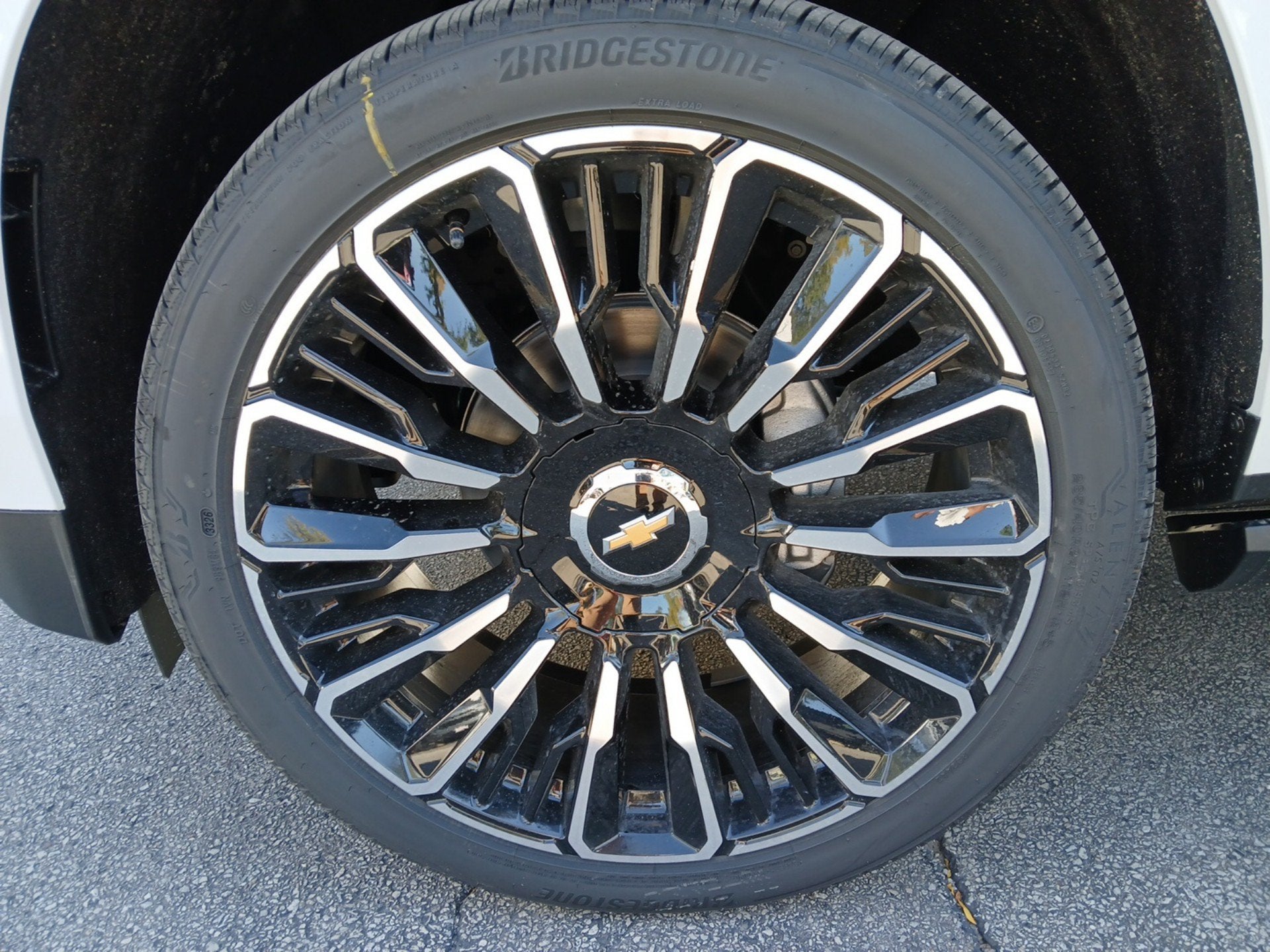 2027 Chevrolet Tahoe High Country - Photo 31