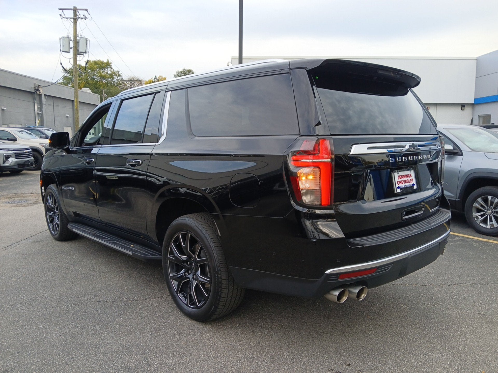 2023 Chevrolet Suburban Premier