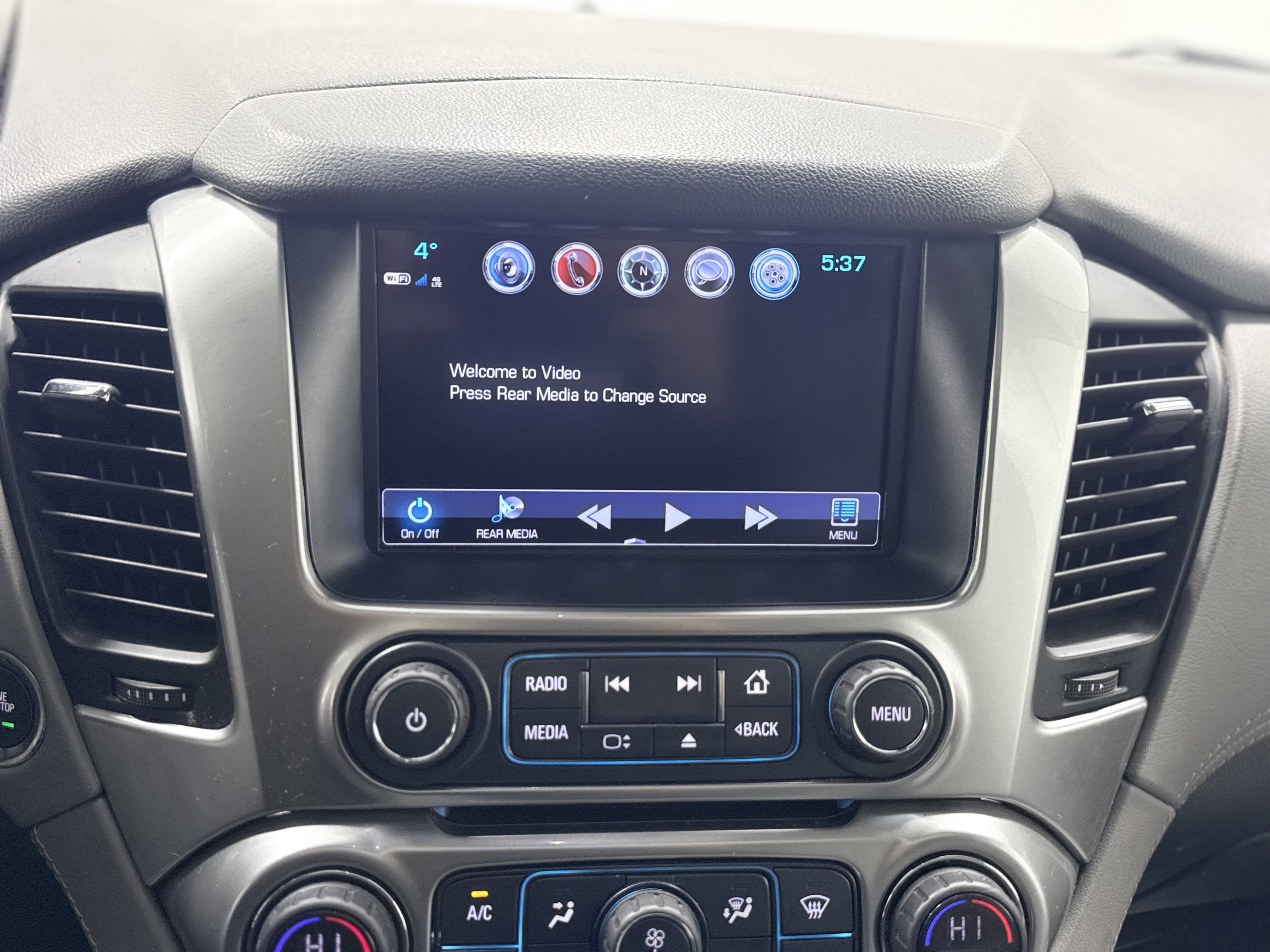 2018 Chevrolet Suburban LT