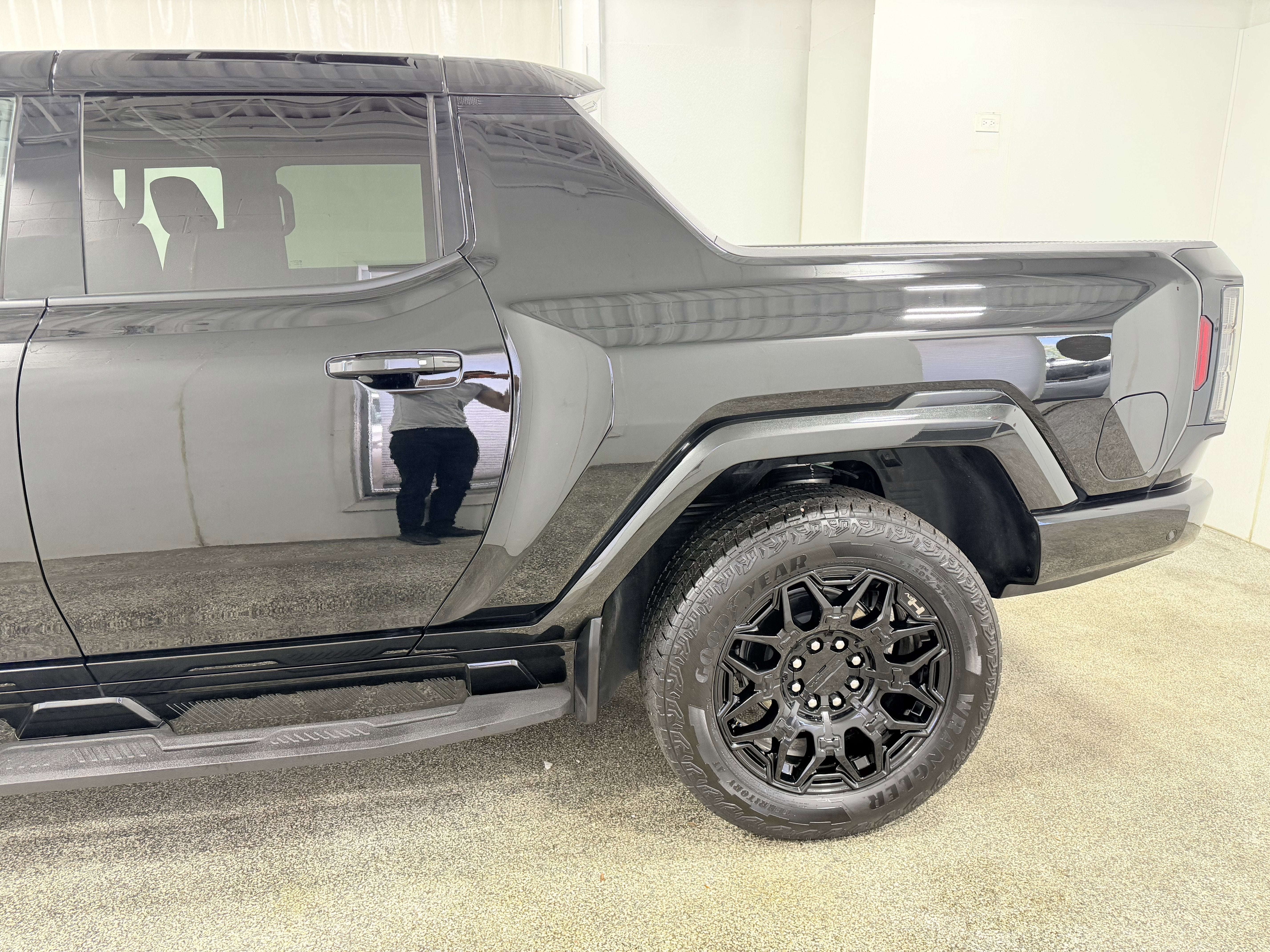 2025 GMC HUMMER EV Pickup 2X