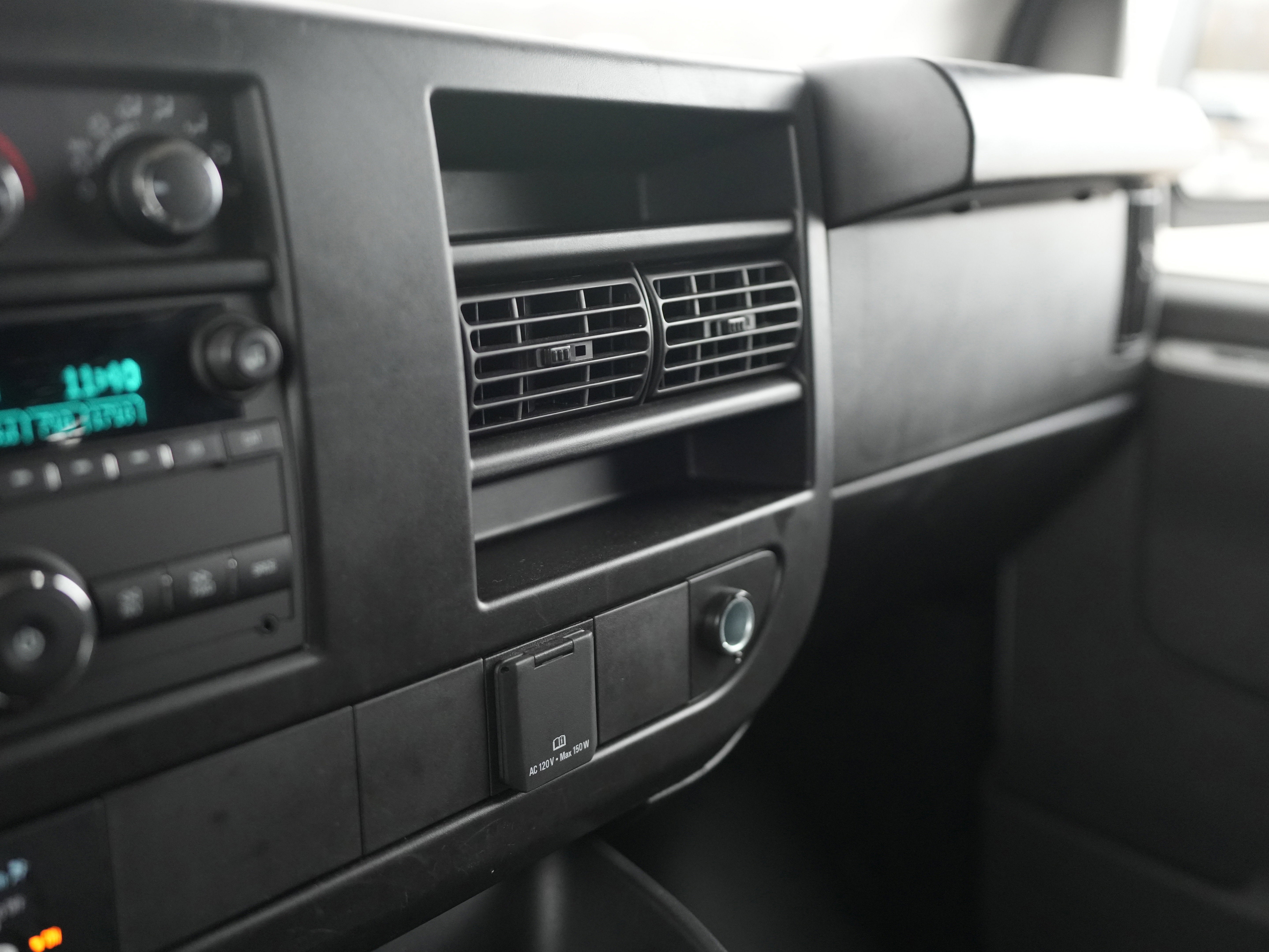 2023 GMC Savana Cargo 2500 Work Van