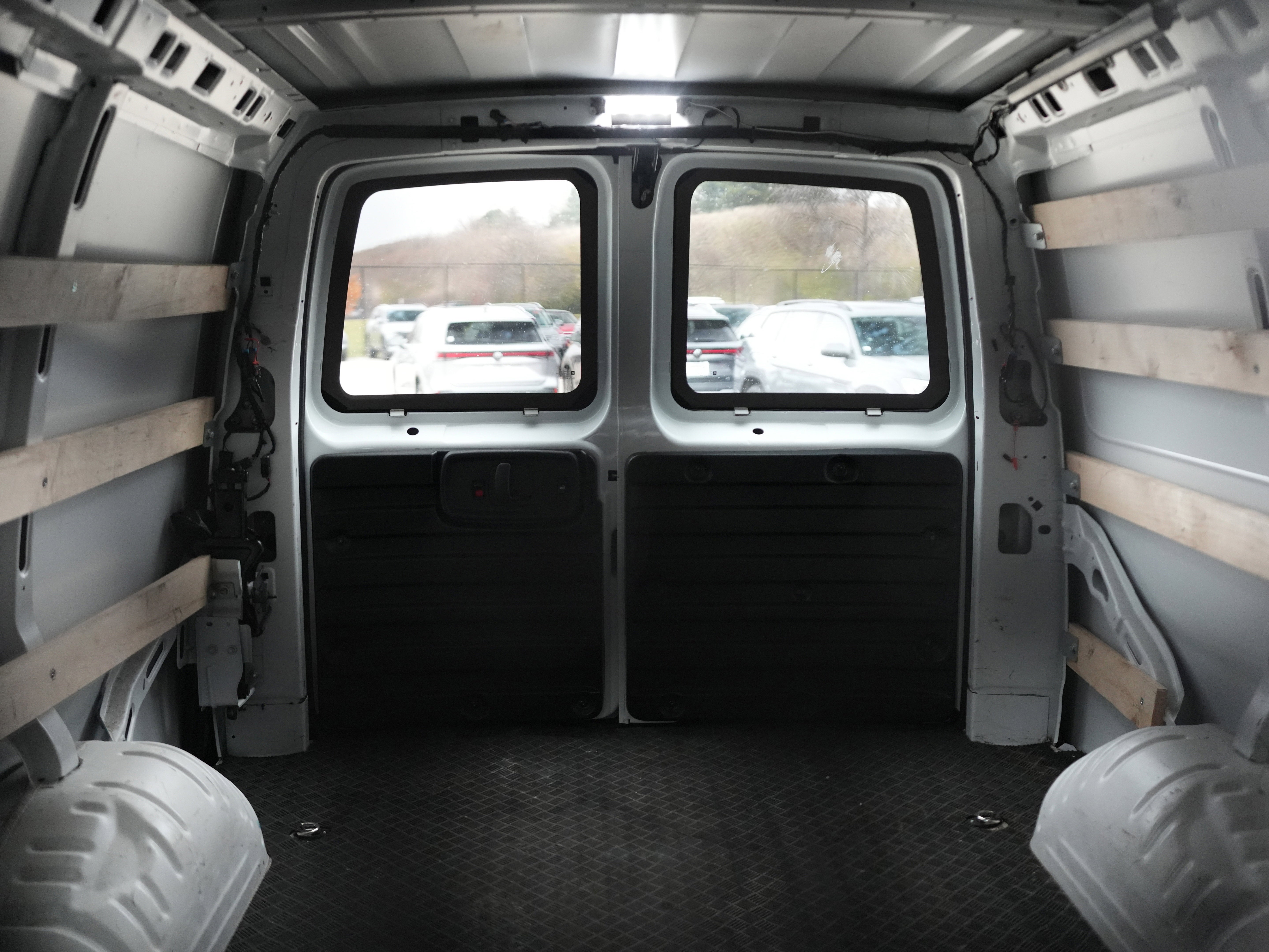 2023 GMC Savana Cargo 2500 Work Van