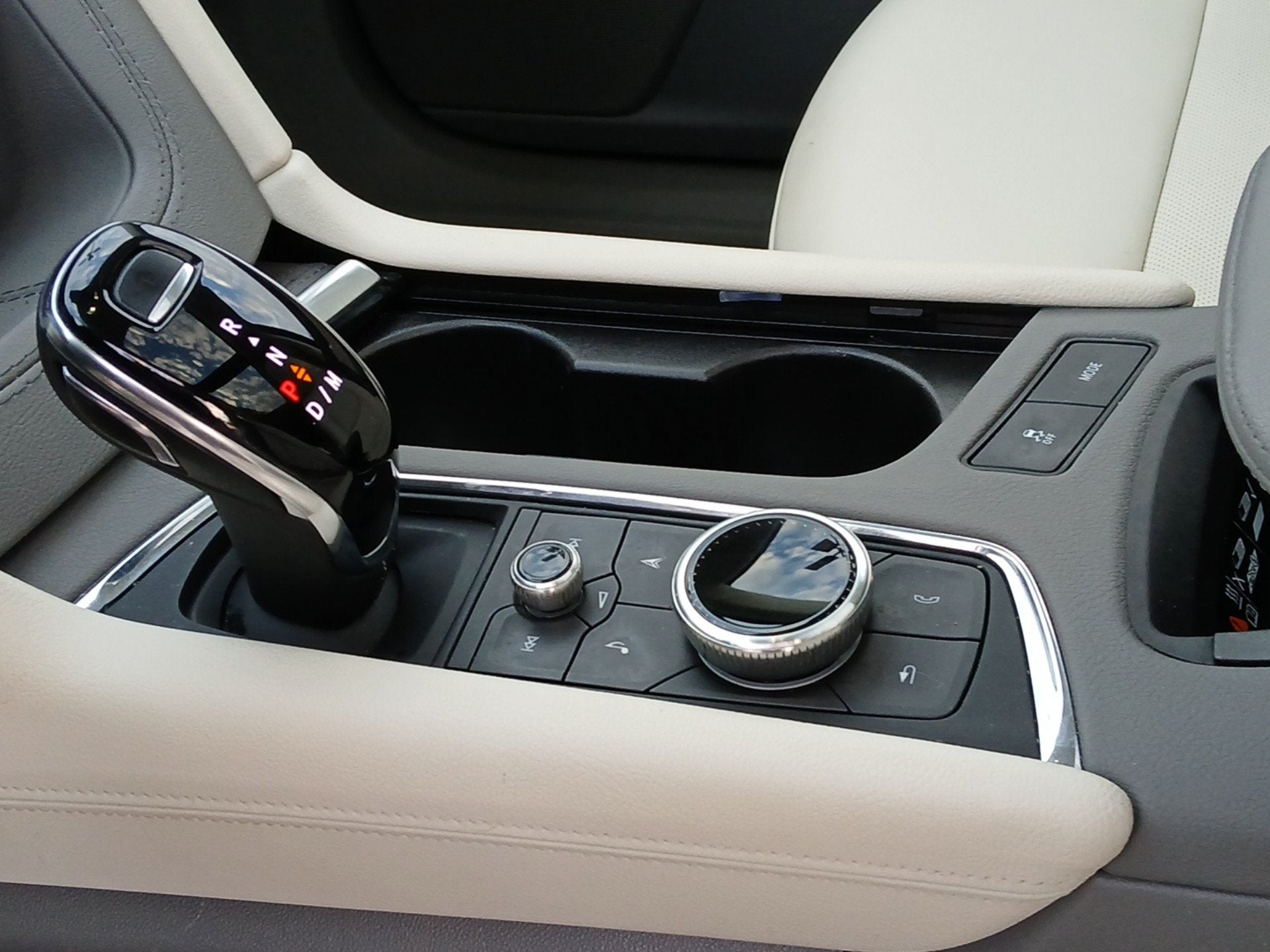 2024 Cadillac XT6 Premium Luxury - Photo 14