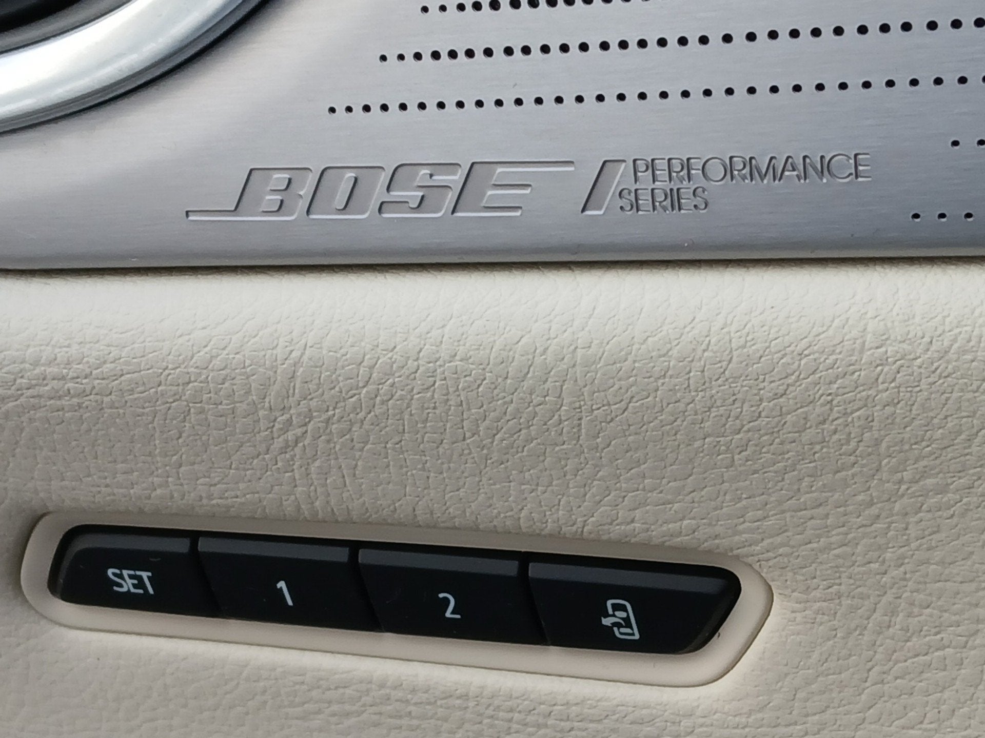 2024 Cadillac XT6 Premium Luxury - Photo 18