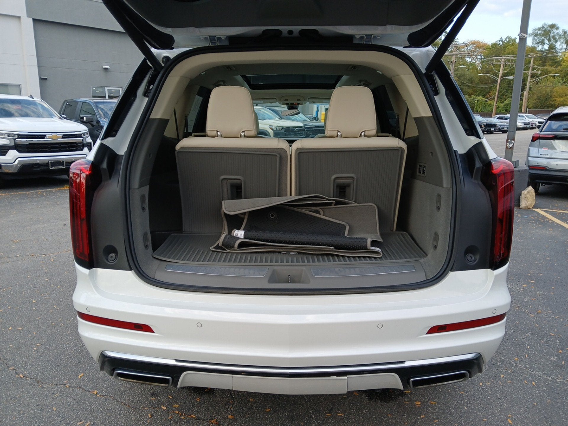 2024 Cadillac XT6 Premium Luxury - Photo 25
