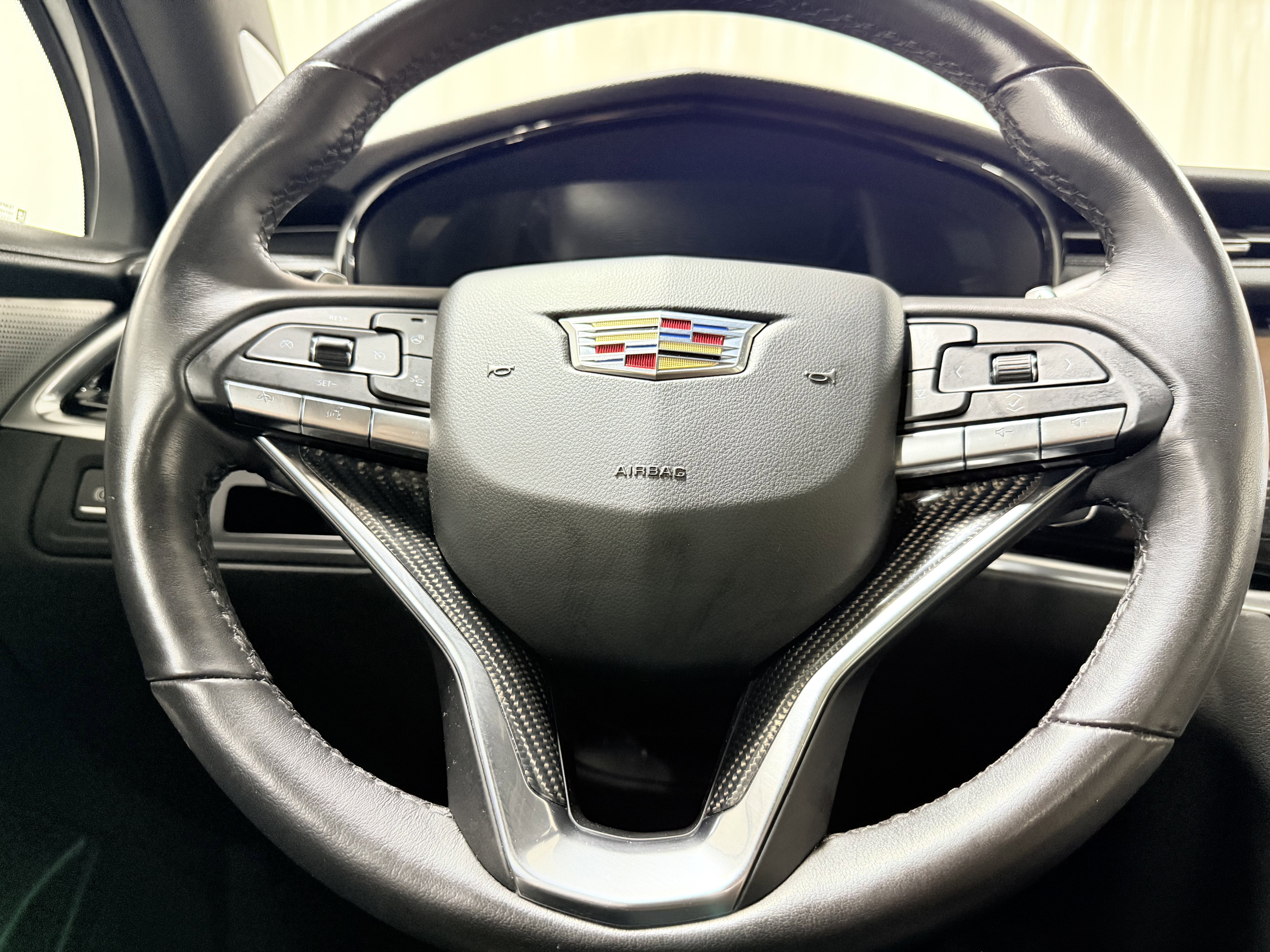 2023 Cadillac XT6 Sport