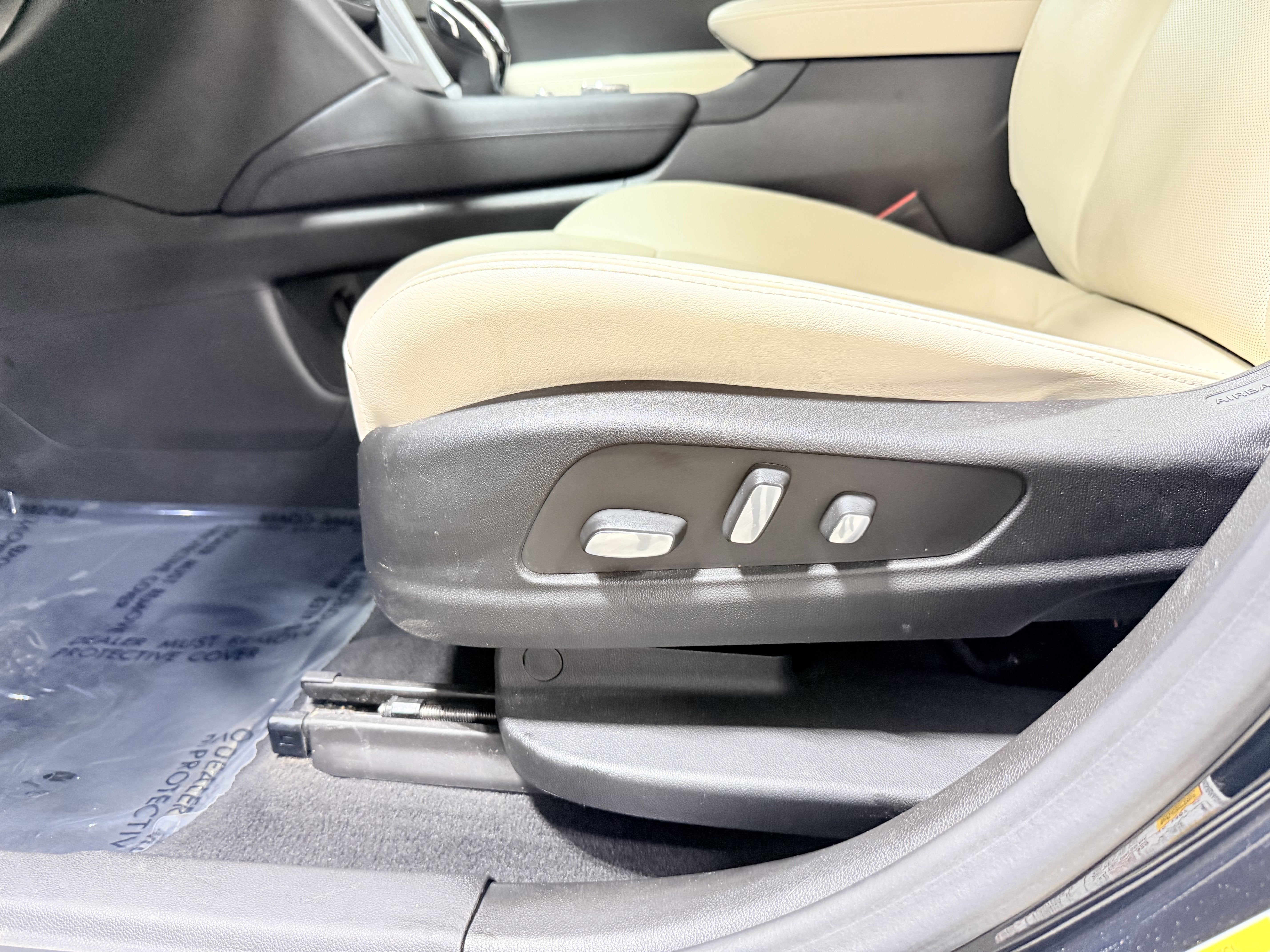 2023 Cadillac XT6 Sport