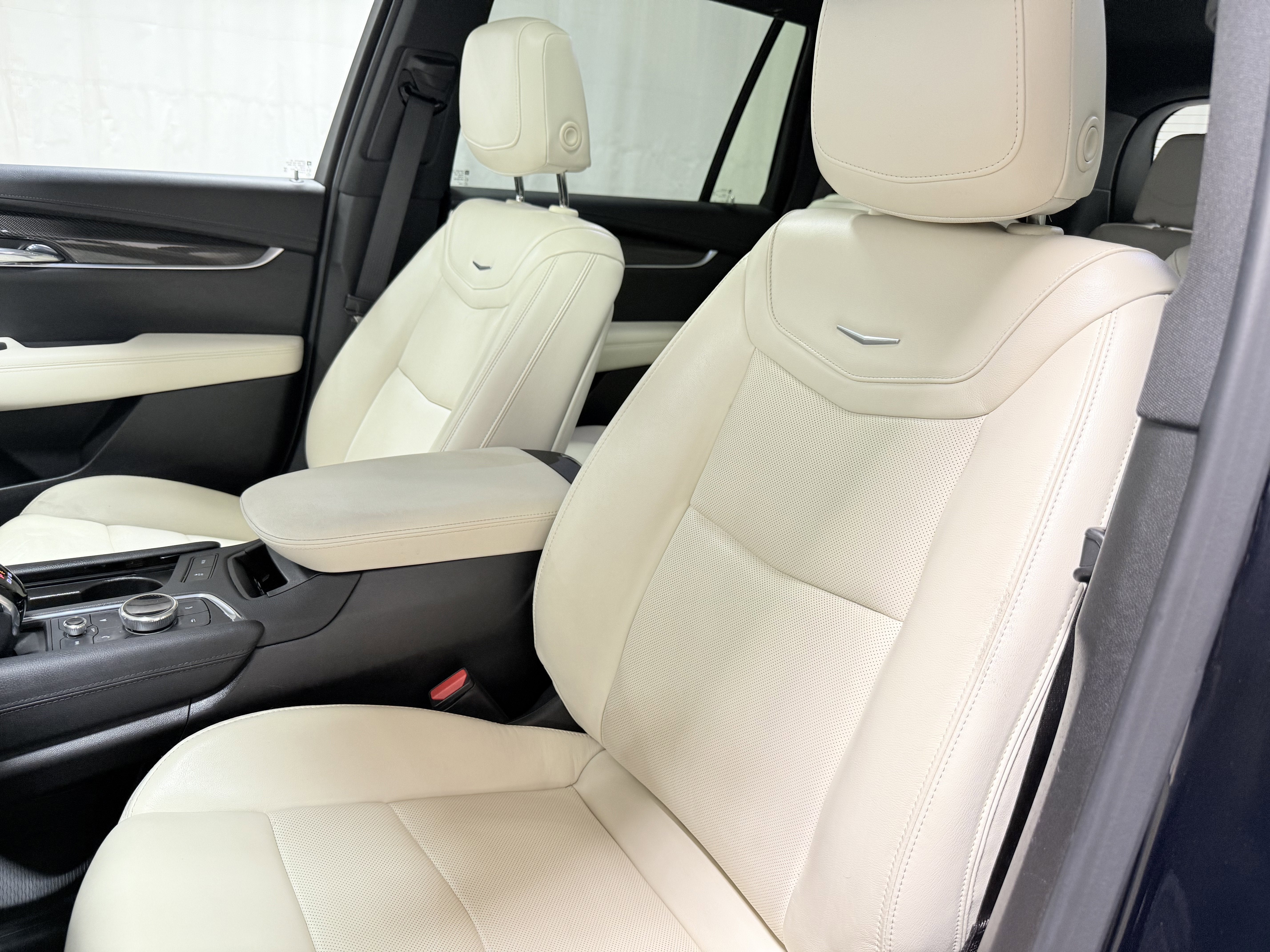 2023 Cadillac XT6 Sport