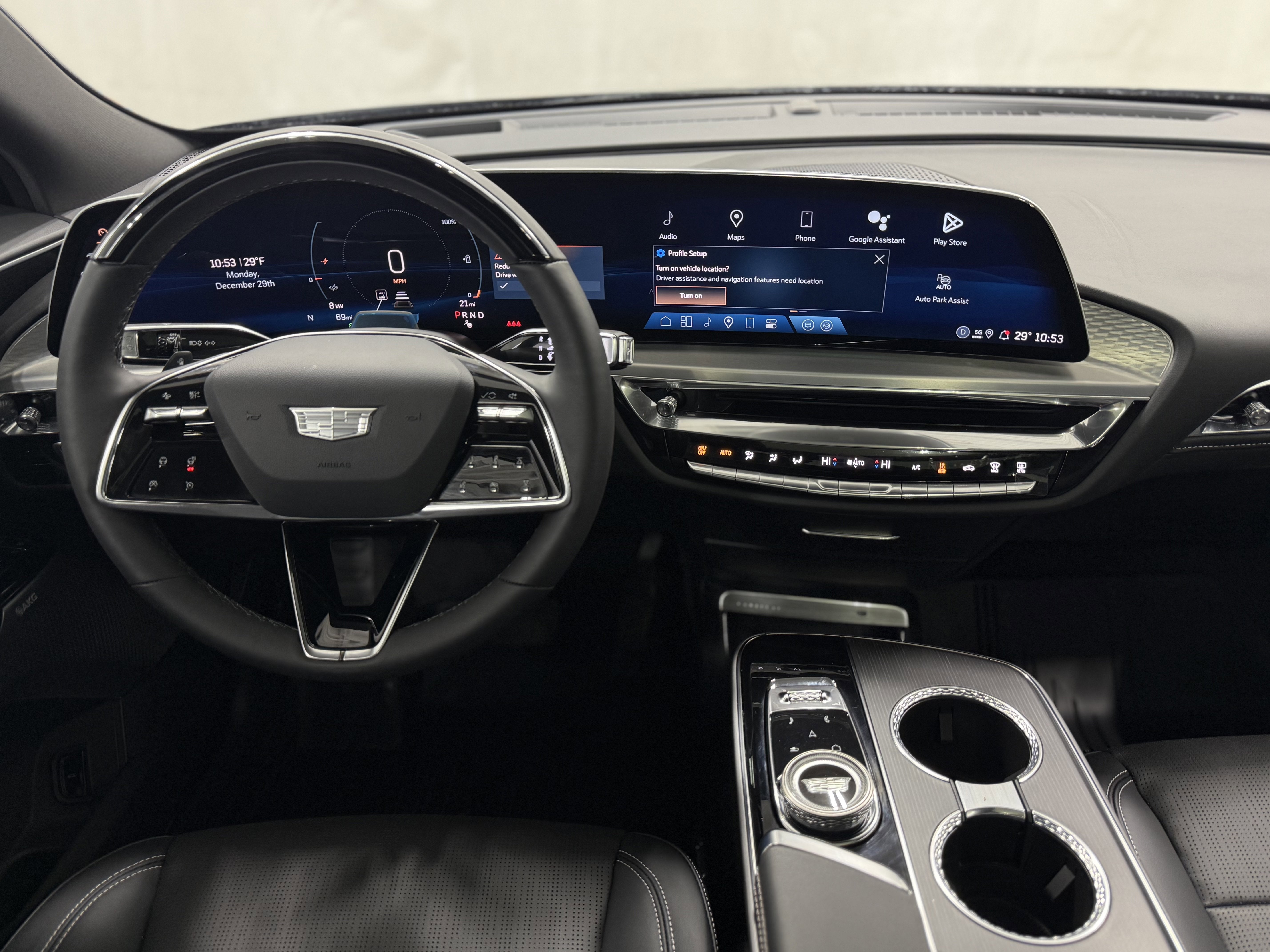 2024 Cadillac LYRIQ Sport 2