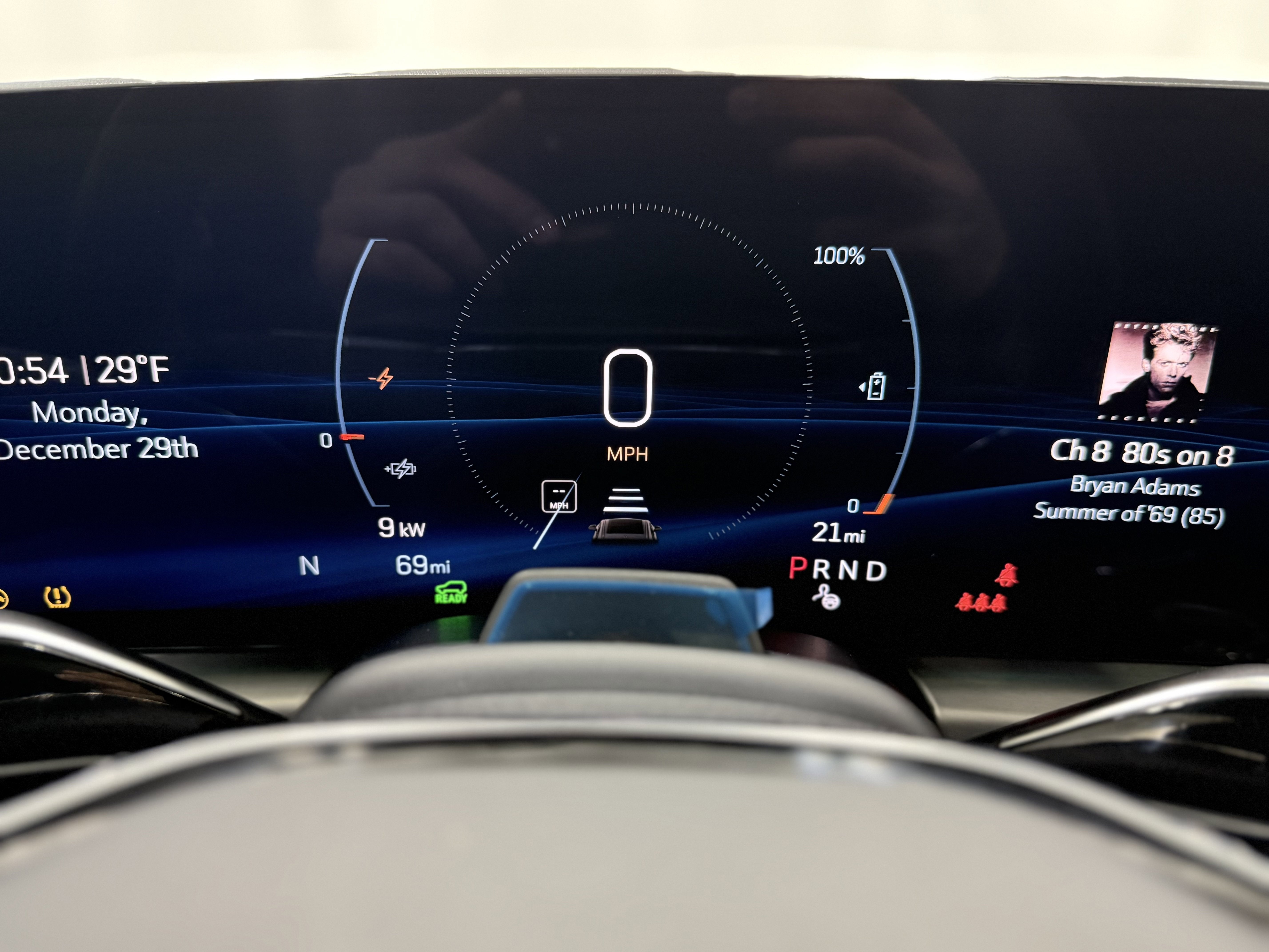 2024 Cadillac LYRIQ Sport 2