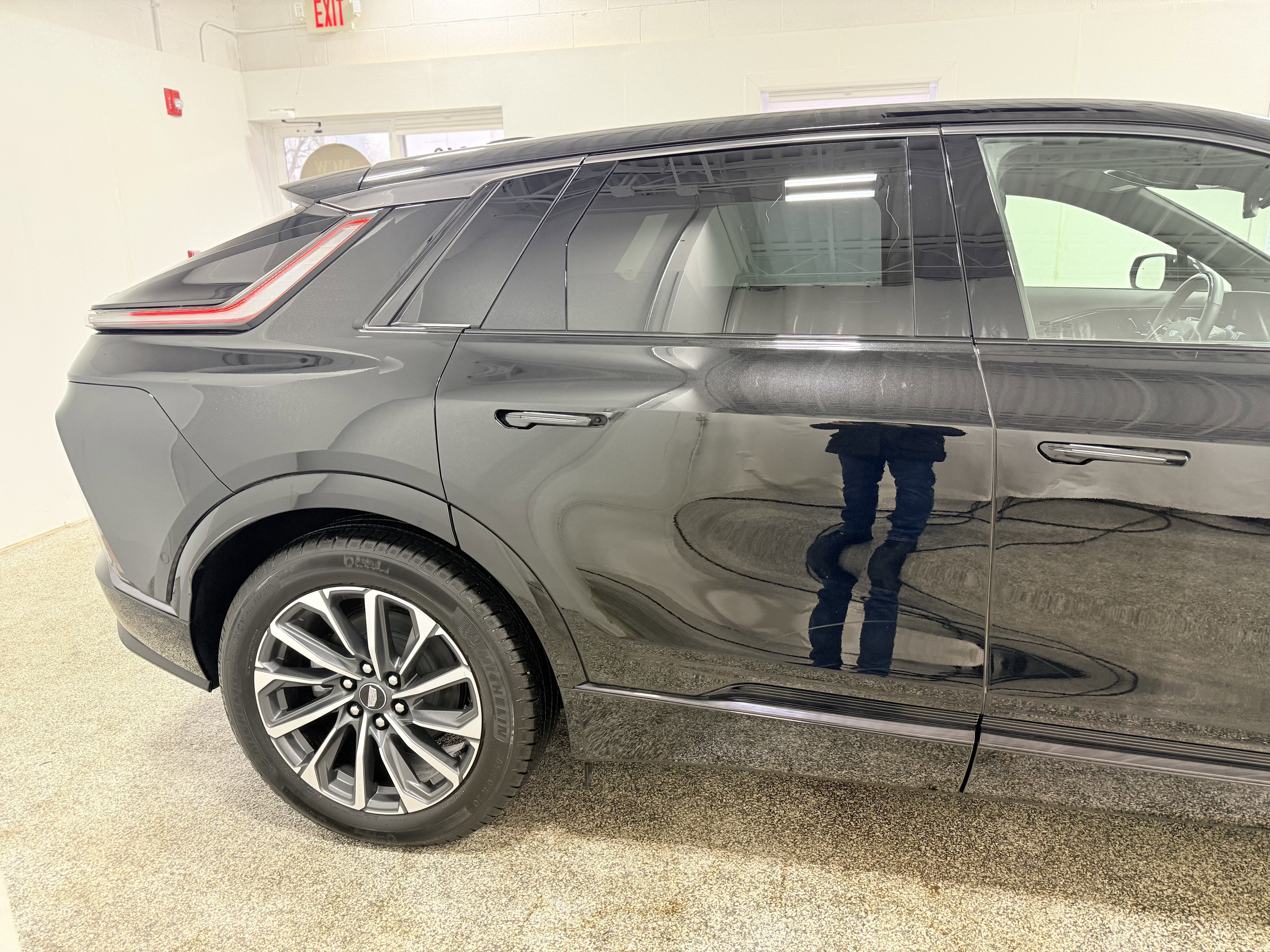 2024 Cadillac LYRIQ Sport 2