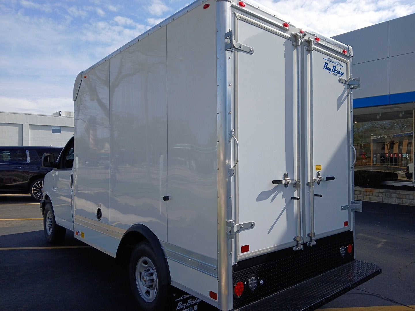 2025 Chevrolet Express Cutaway 3500 1WT