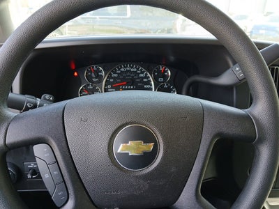 2025 Chevrolet Express Cutaway 3500 1WT