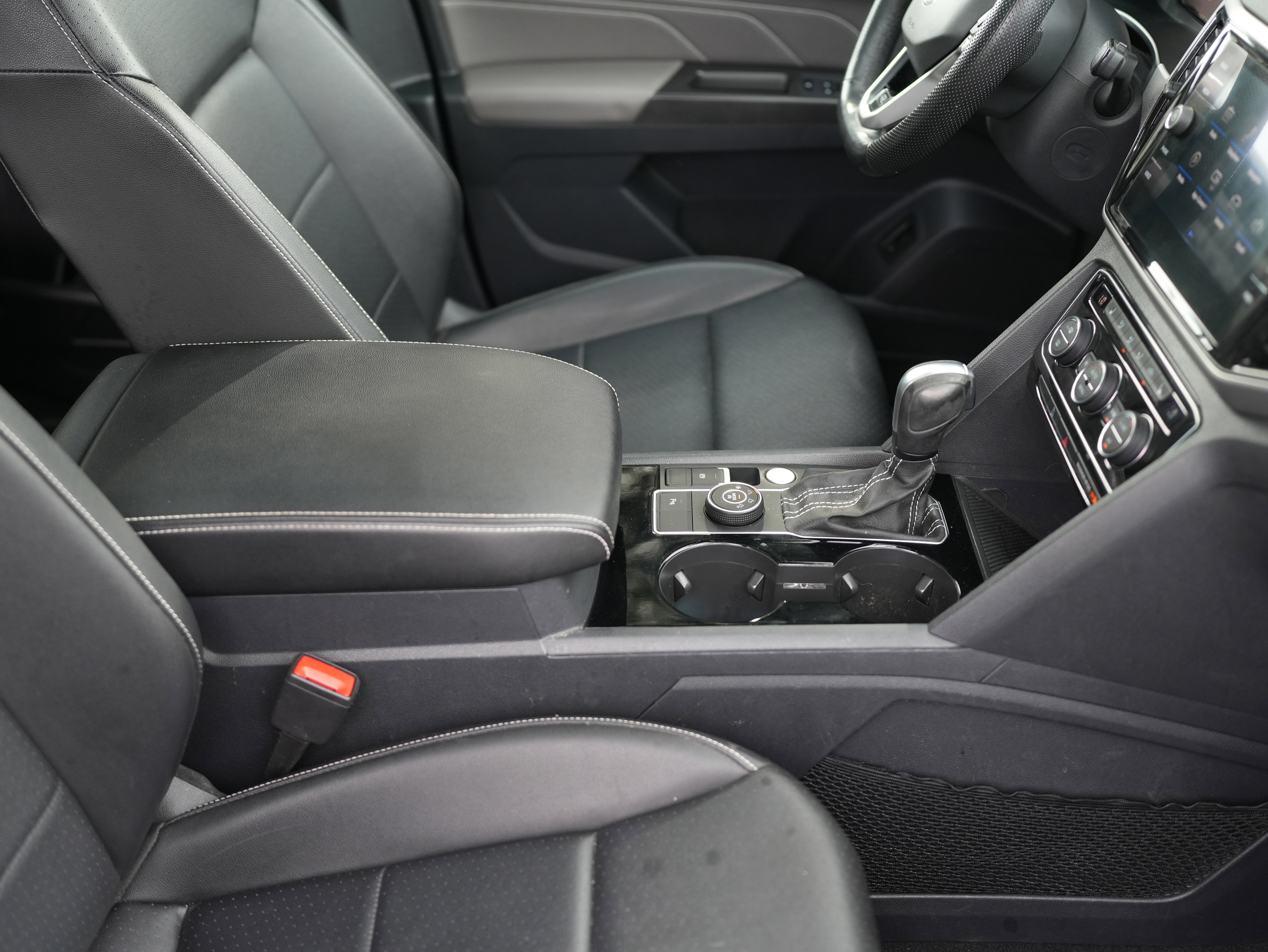 2022 Volkswagen Atlas 3.6L V6 SEL R-Line