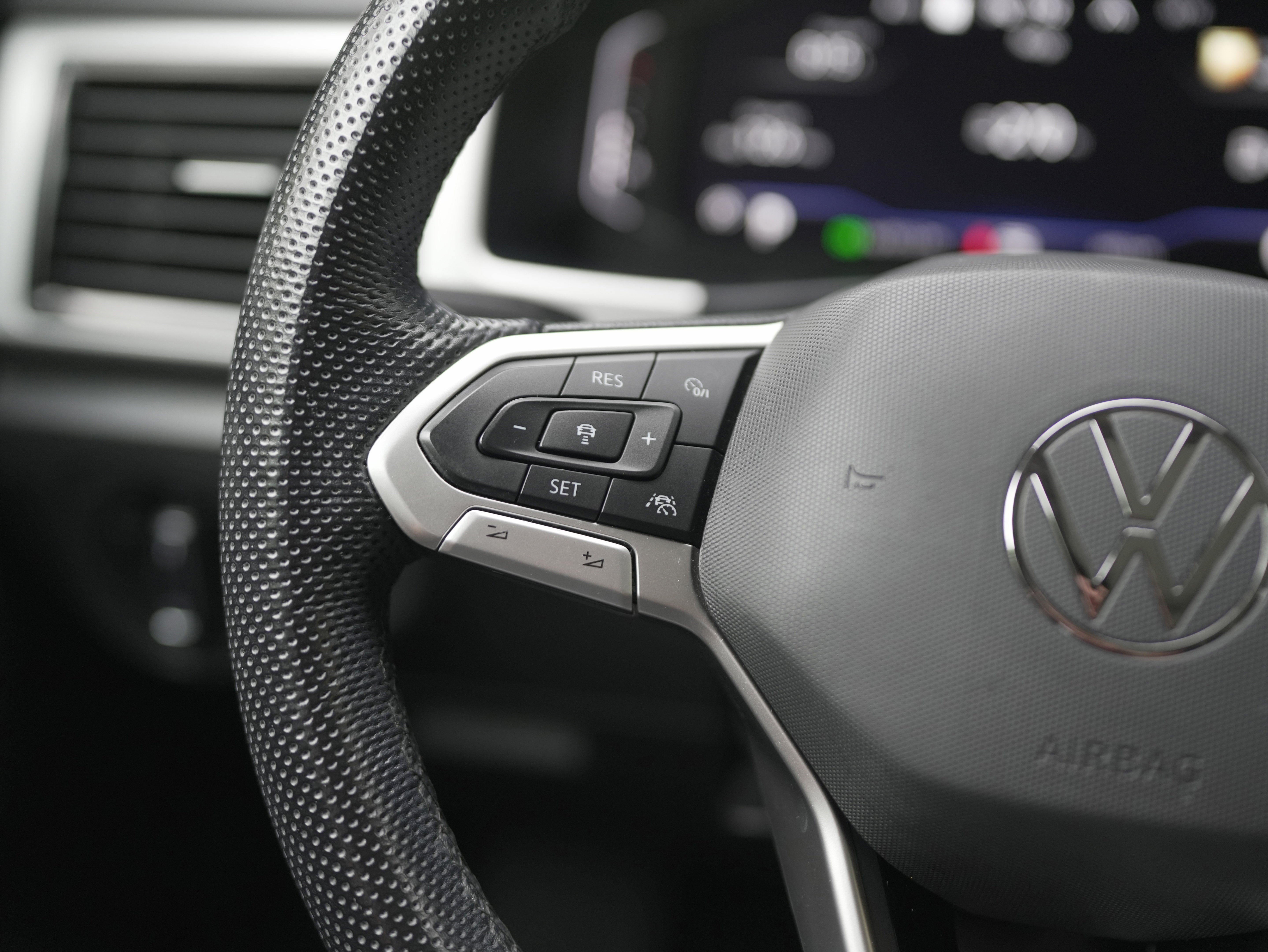 2022 Volkswagen Atlas 3.6L V6 SEL R-Line