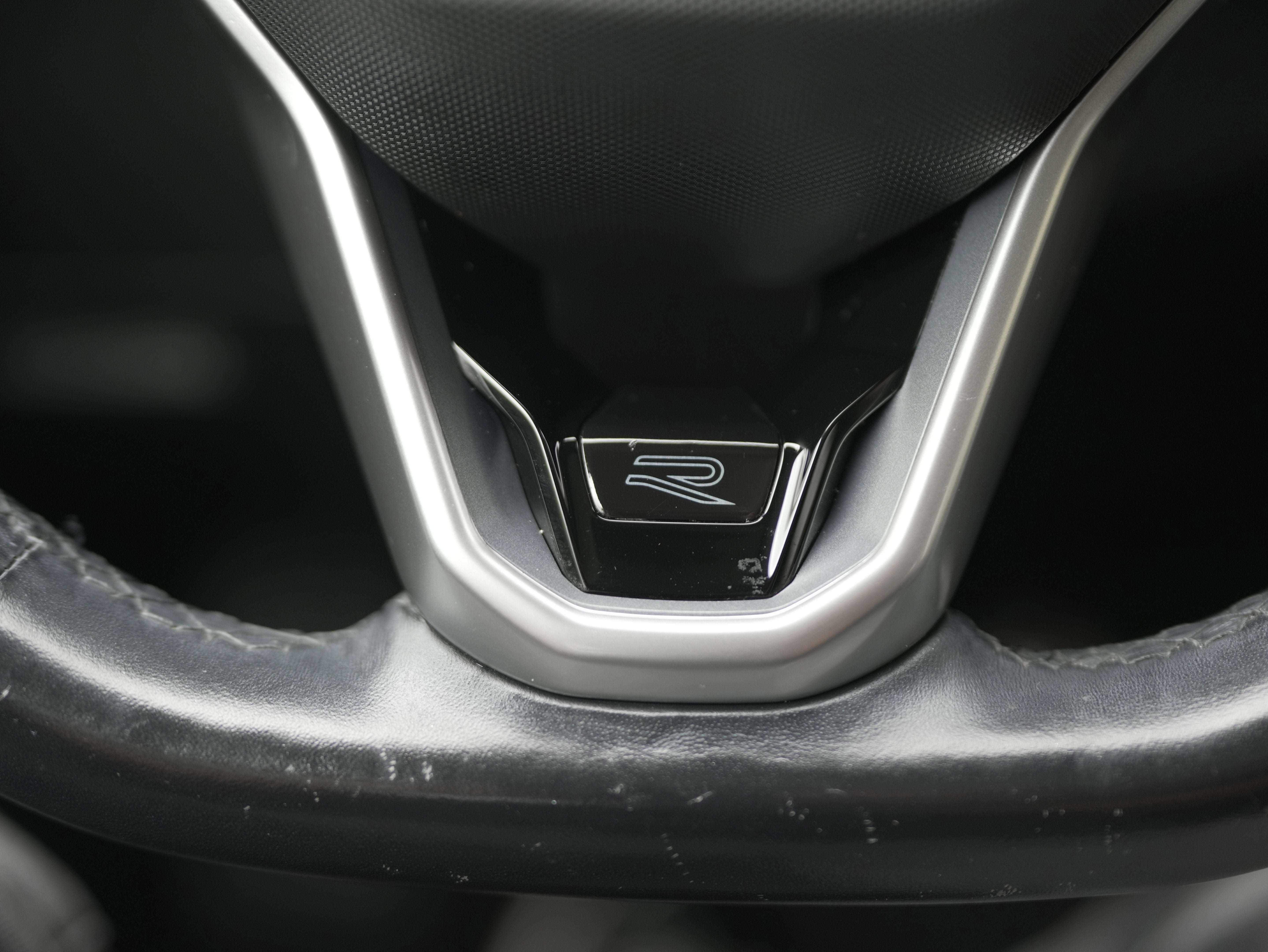 2022 Volkswagen Atlas 3.6L V6 SEL R-Line