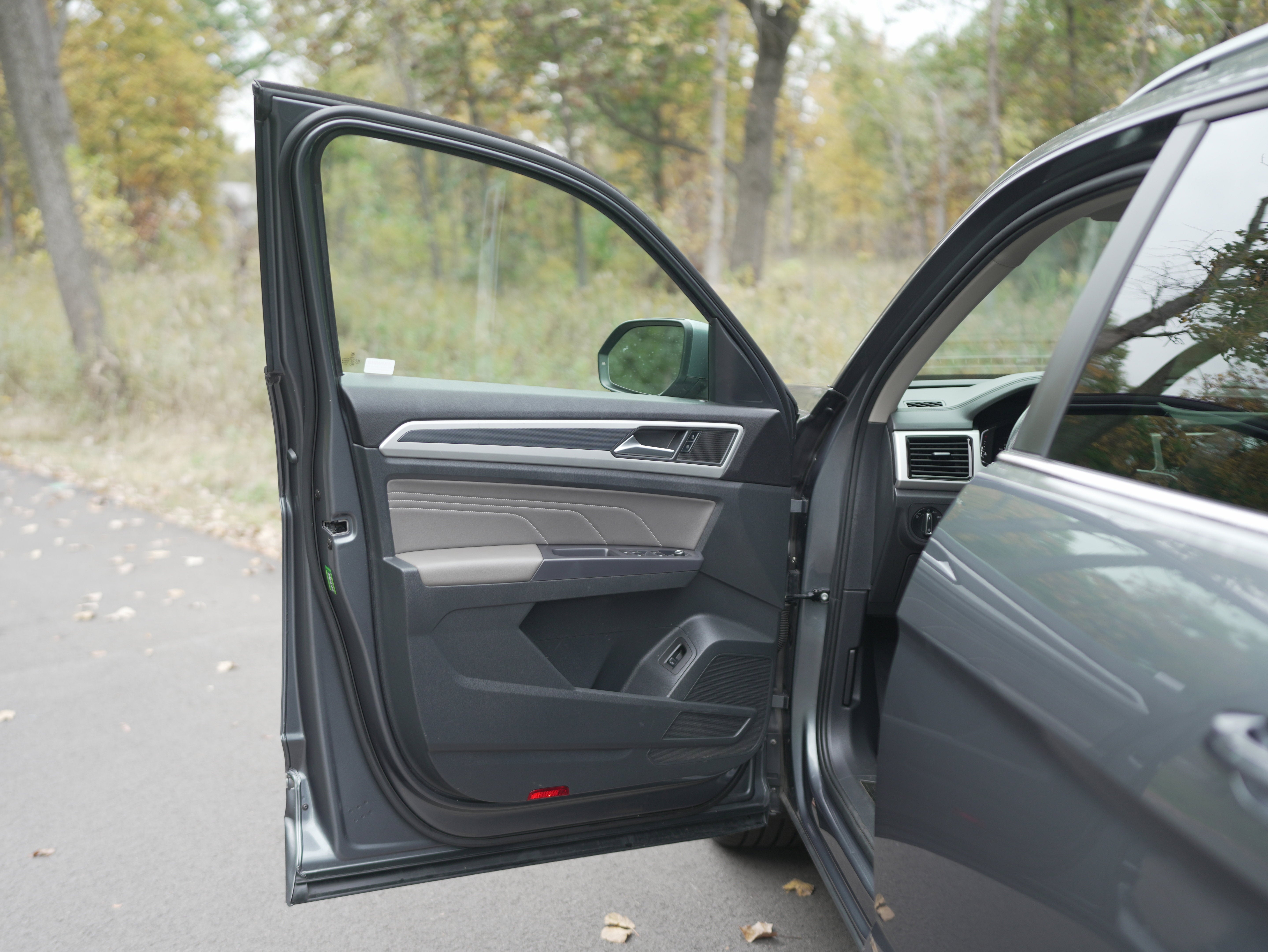 2022 Volkswagen Atlas 3.6L V6 SEL R-Line