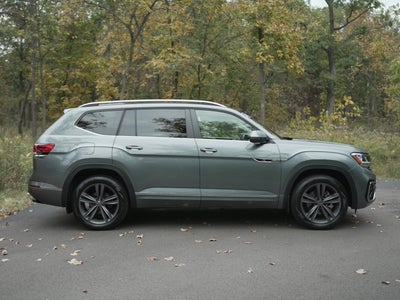 2022 Volkswagen Atlas 3.6L V6 SEL R-Line