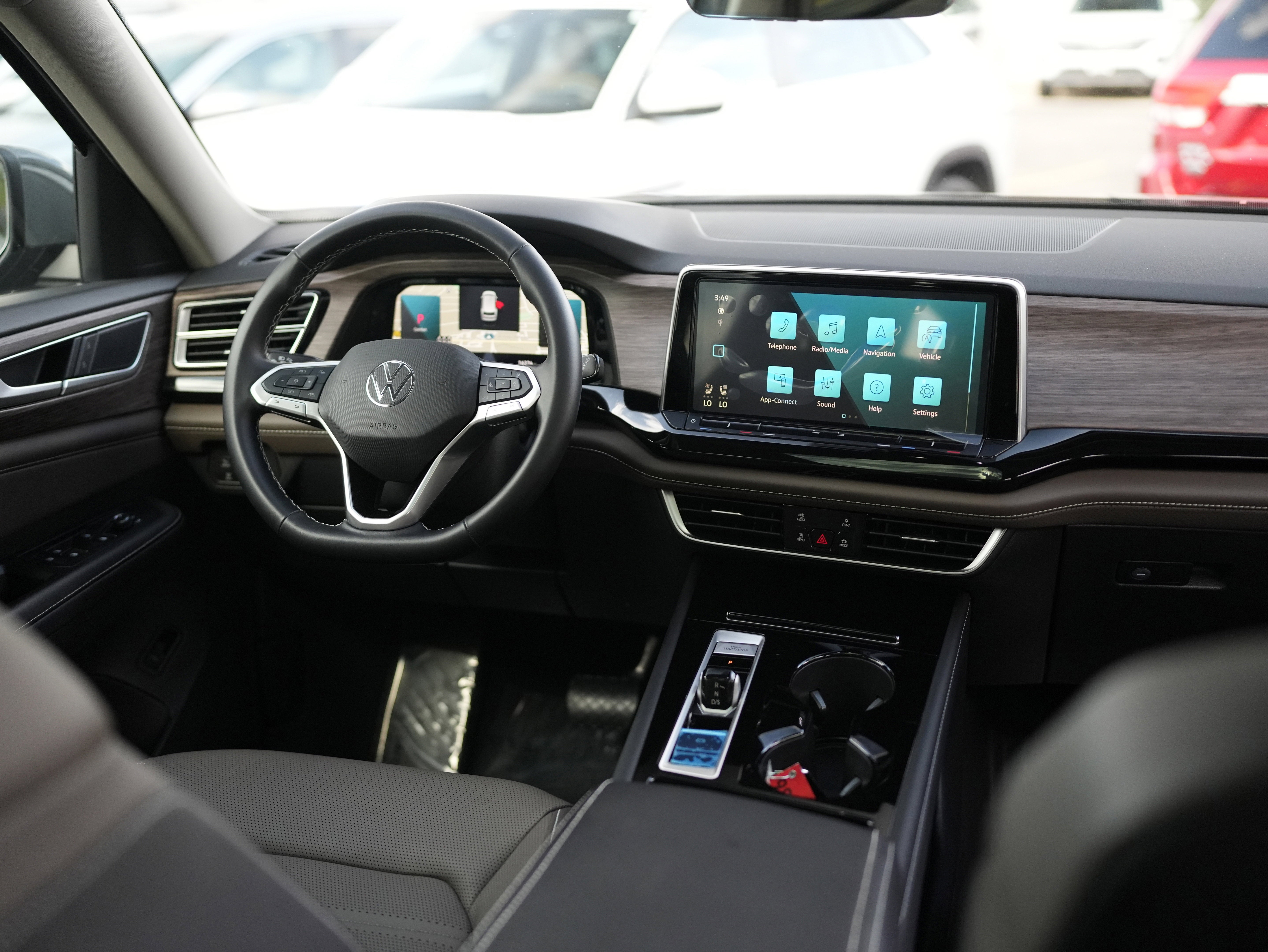 2025 Volkswagen Atlas 2.0T SEL