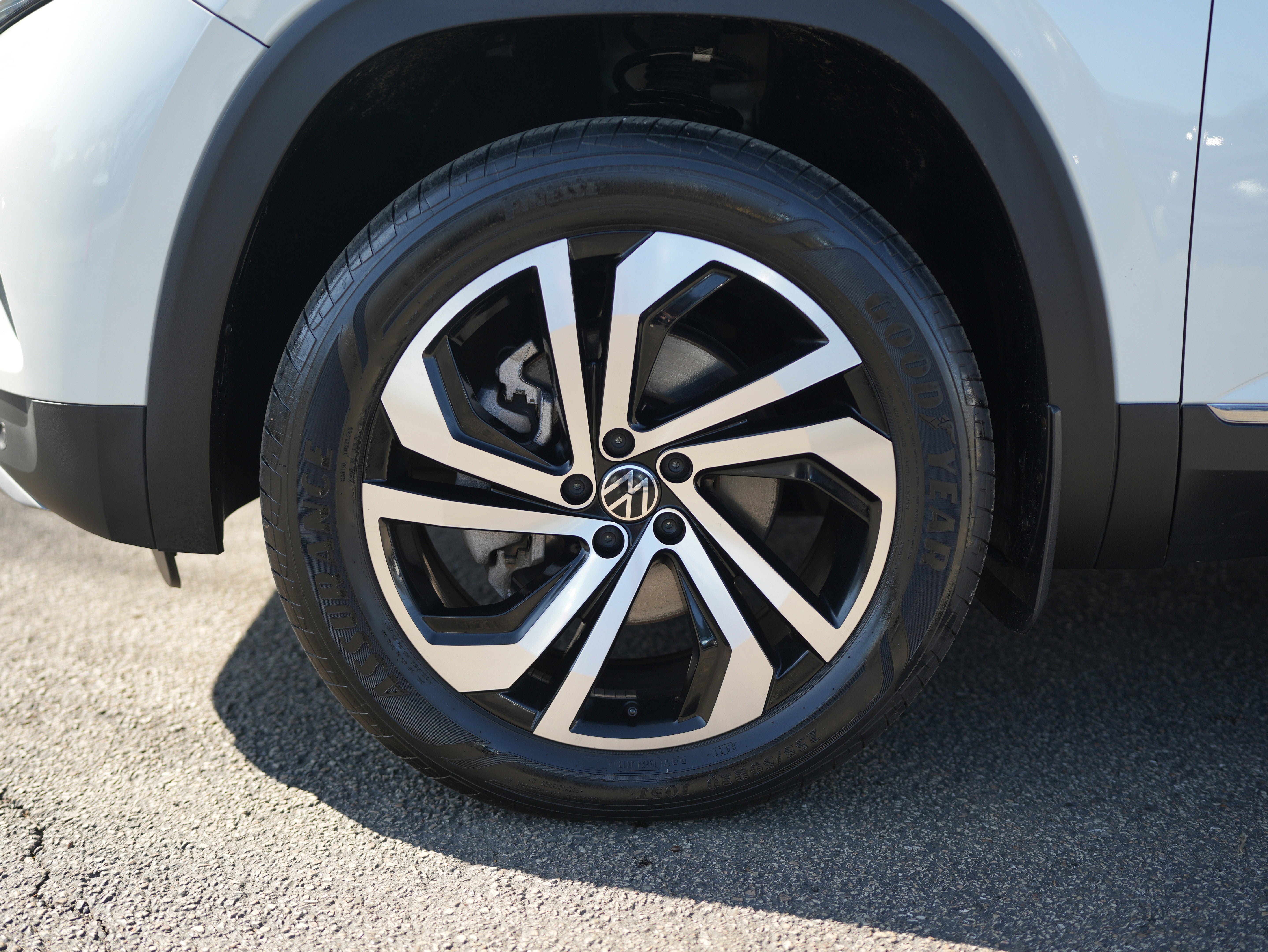 2023 Volkswagen Atlas 3.6L V6 SEL