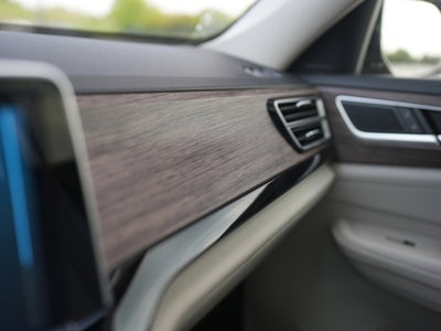 2025 Volkswagen Atlas 2.0T SEL