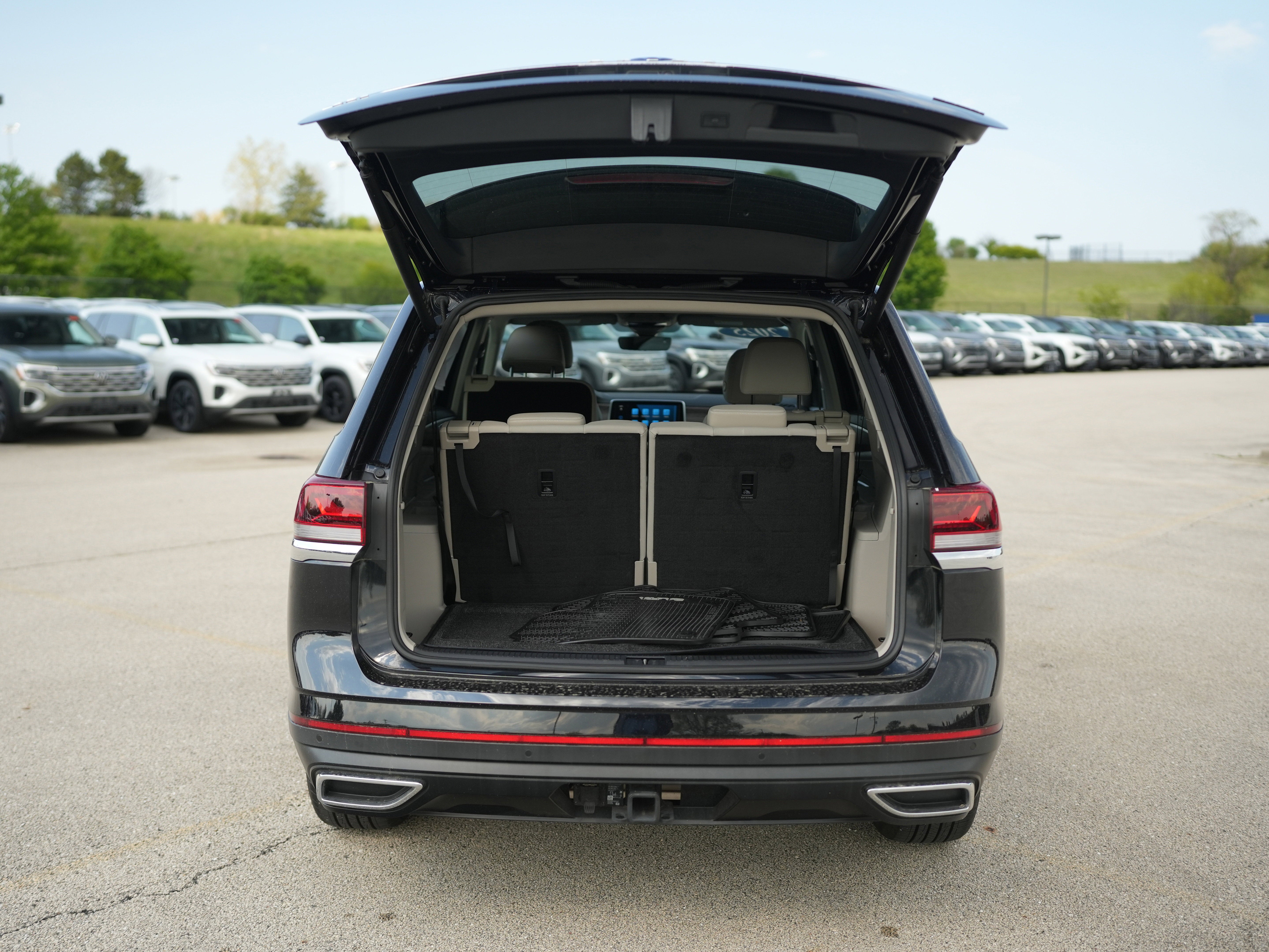 2025 Volkswagen Atlas 2.0T SEL