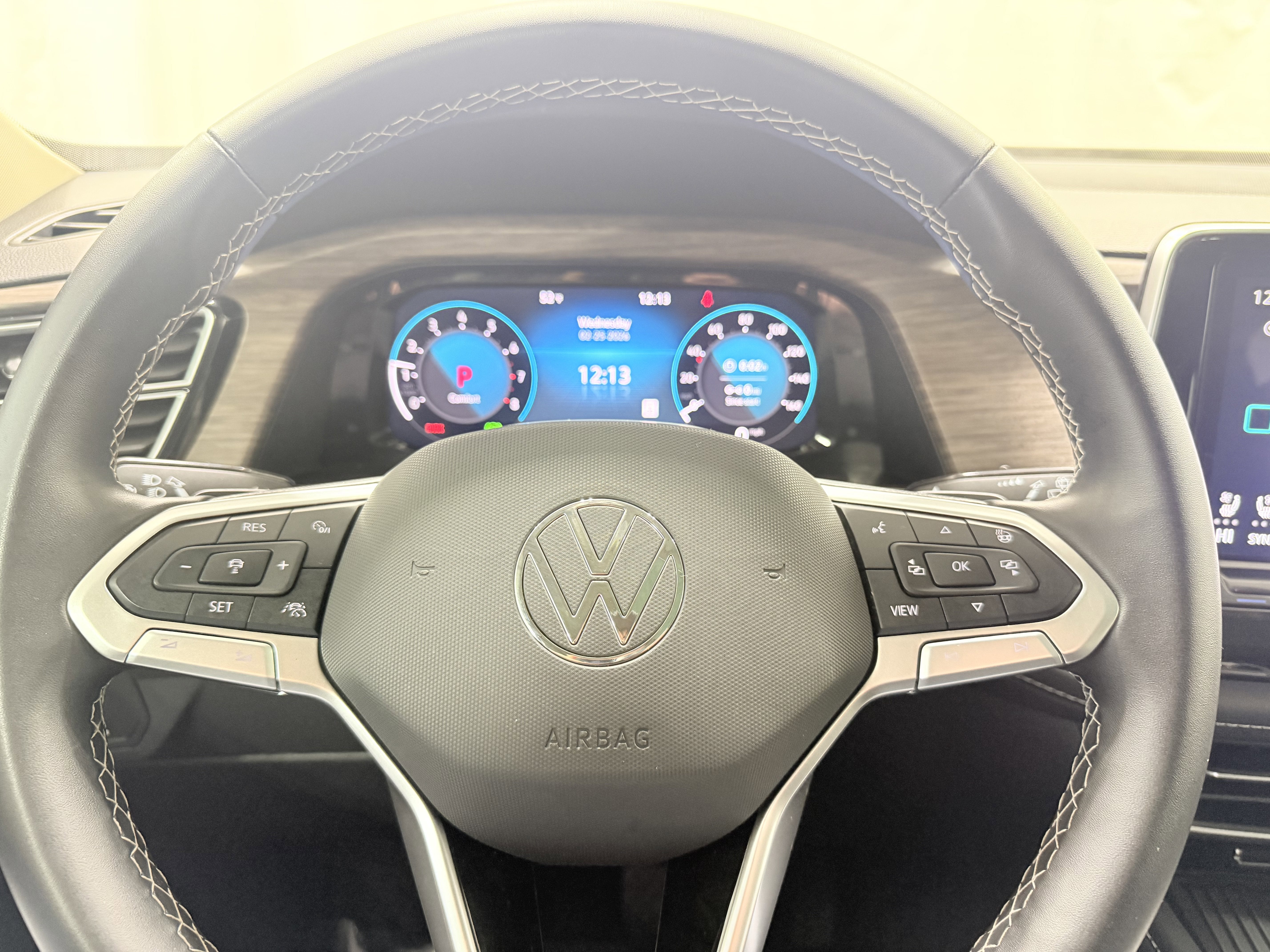 2025 Volkswagen Atlas 2.0T SEL