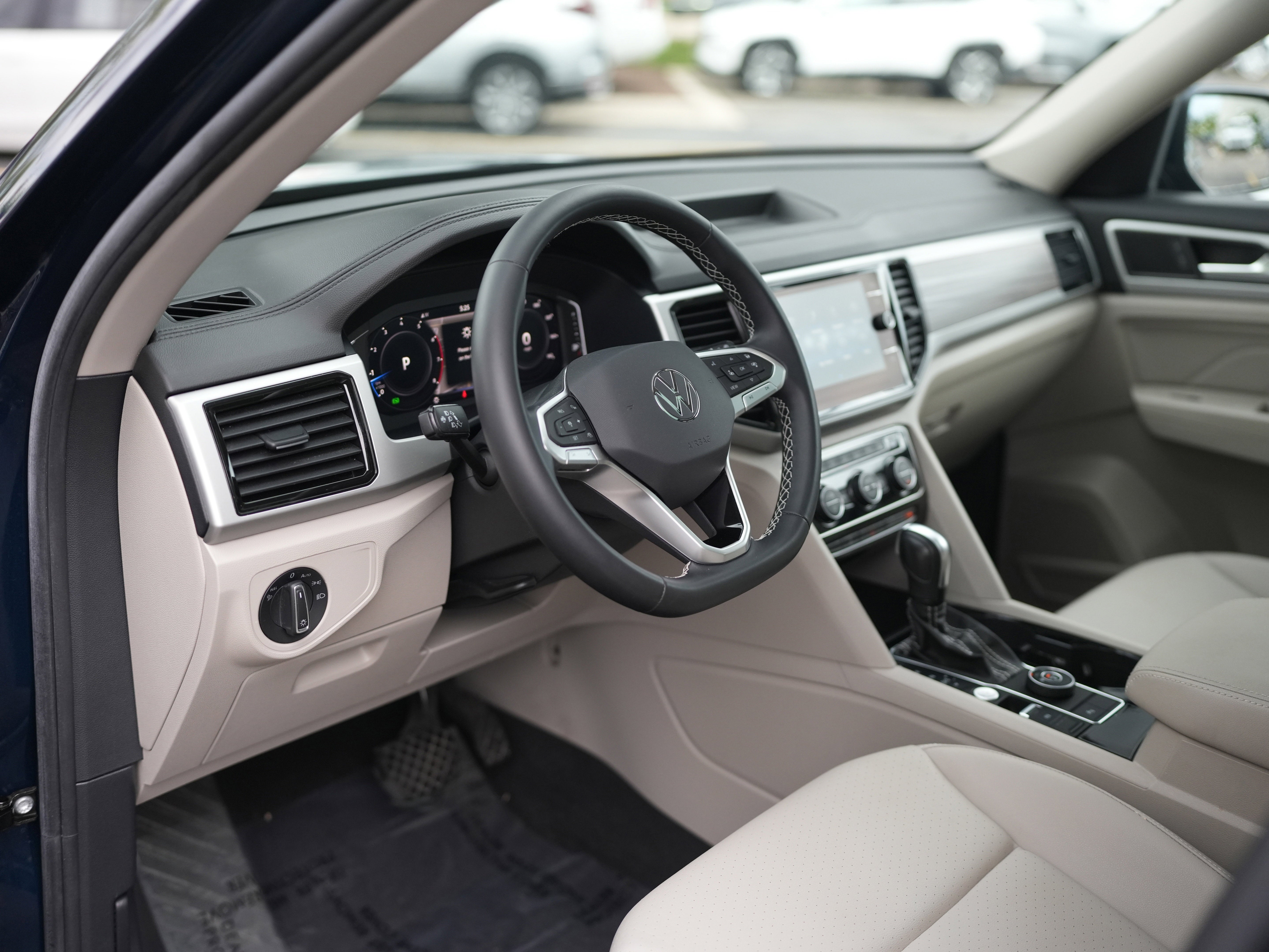 2023 Volkswagen Atlas 3.6L V6 SEL