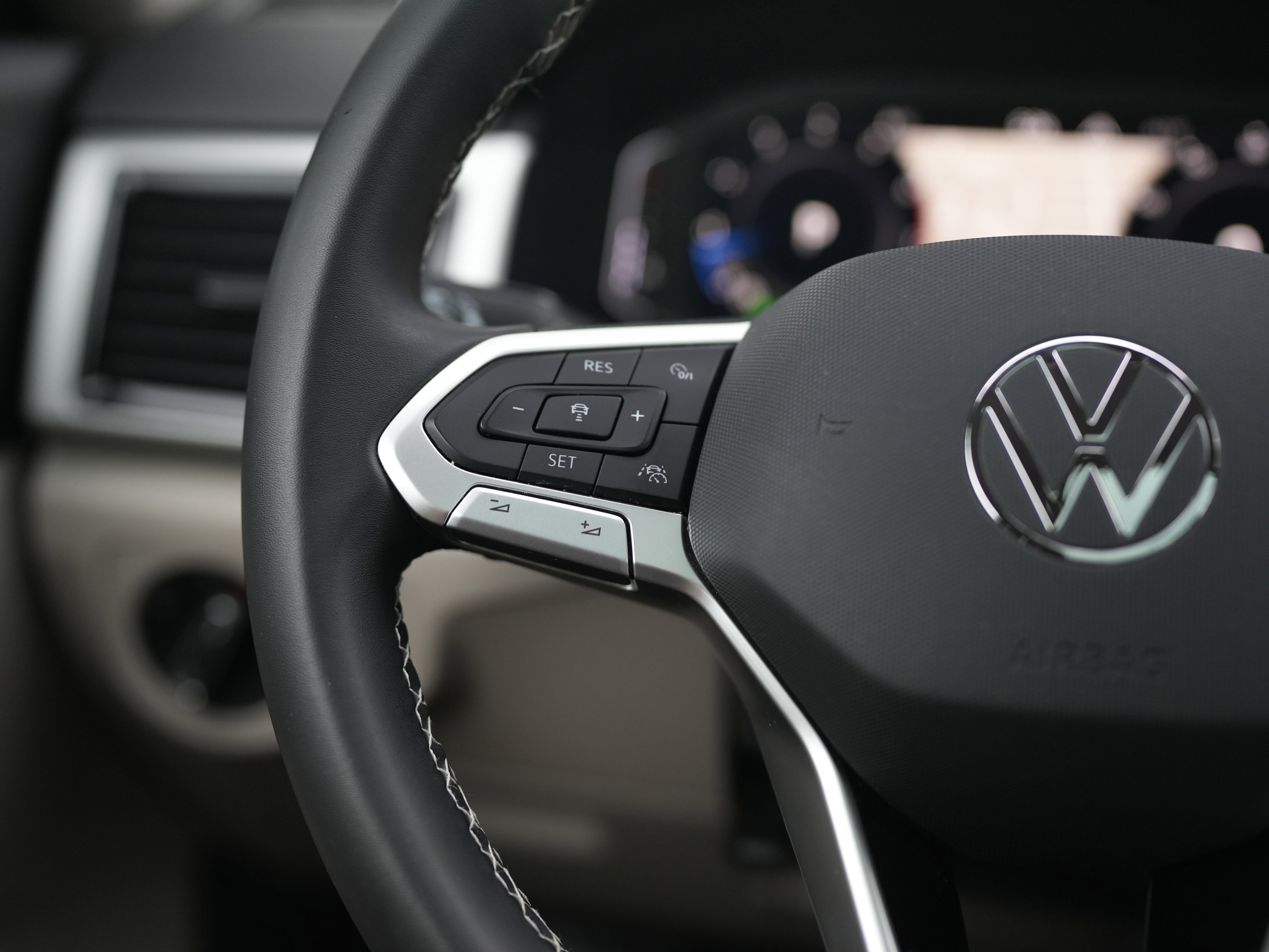 2023 Volkswagen Atlas 3.6L V6 SEL