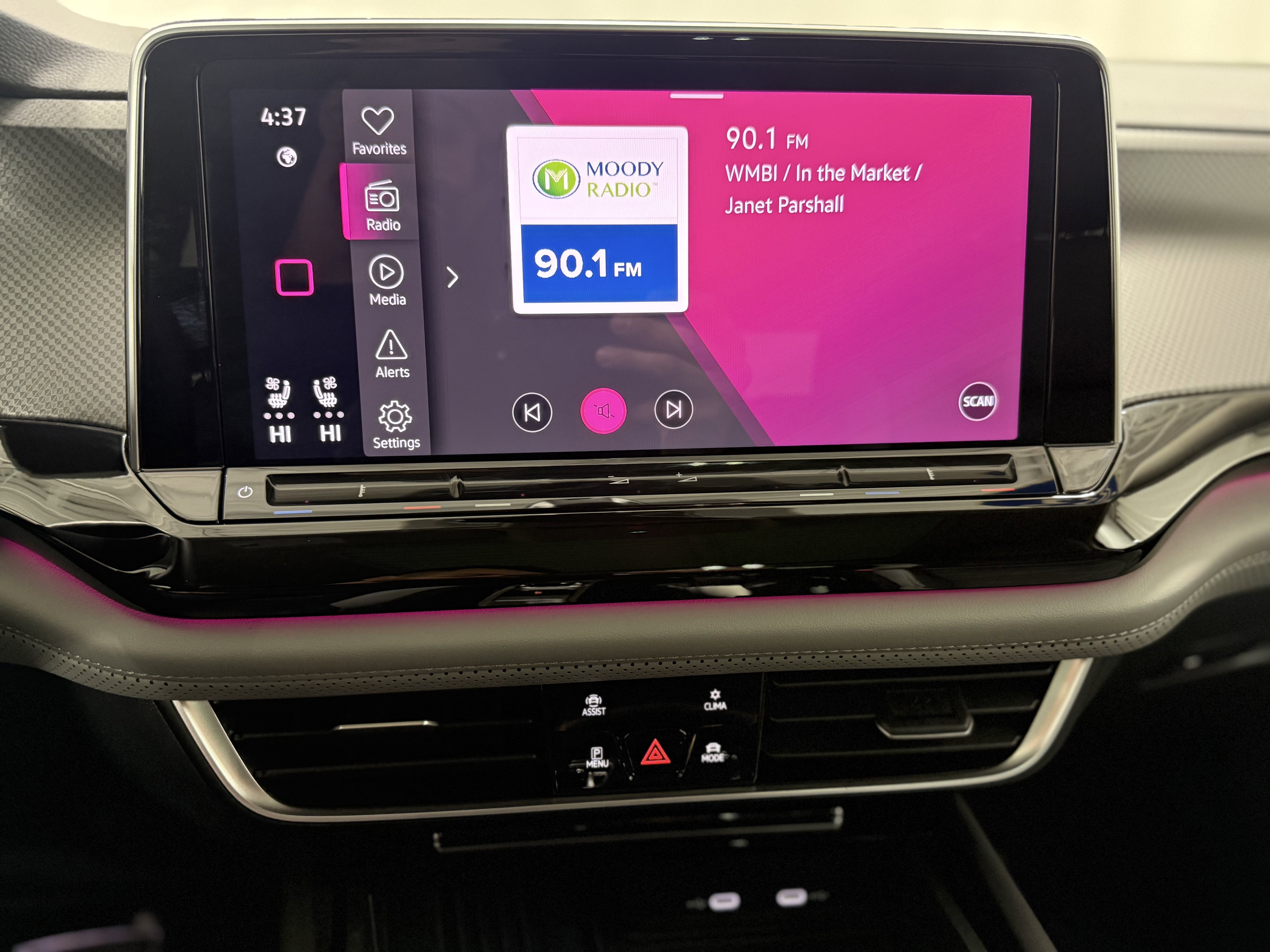 2025 Volkswagen Atlas 2.0T Peak Edition