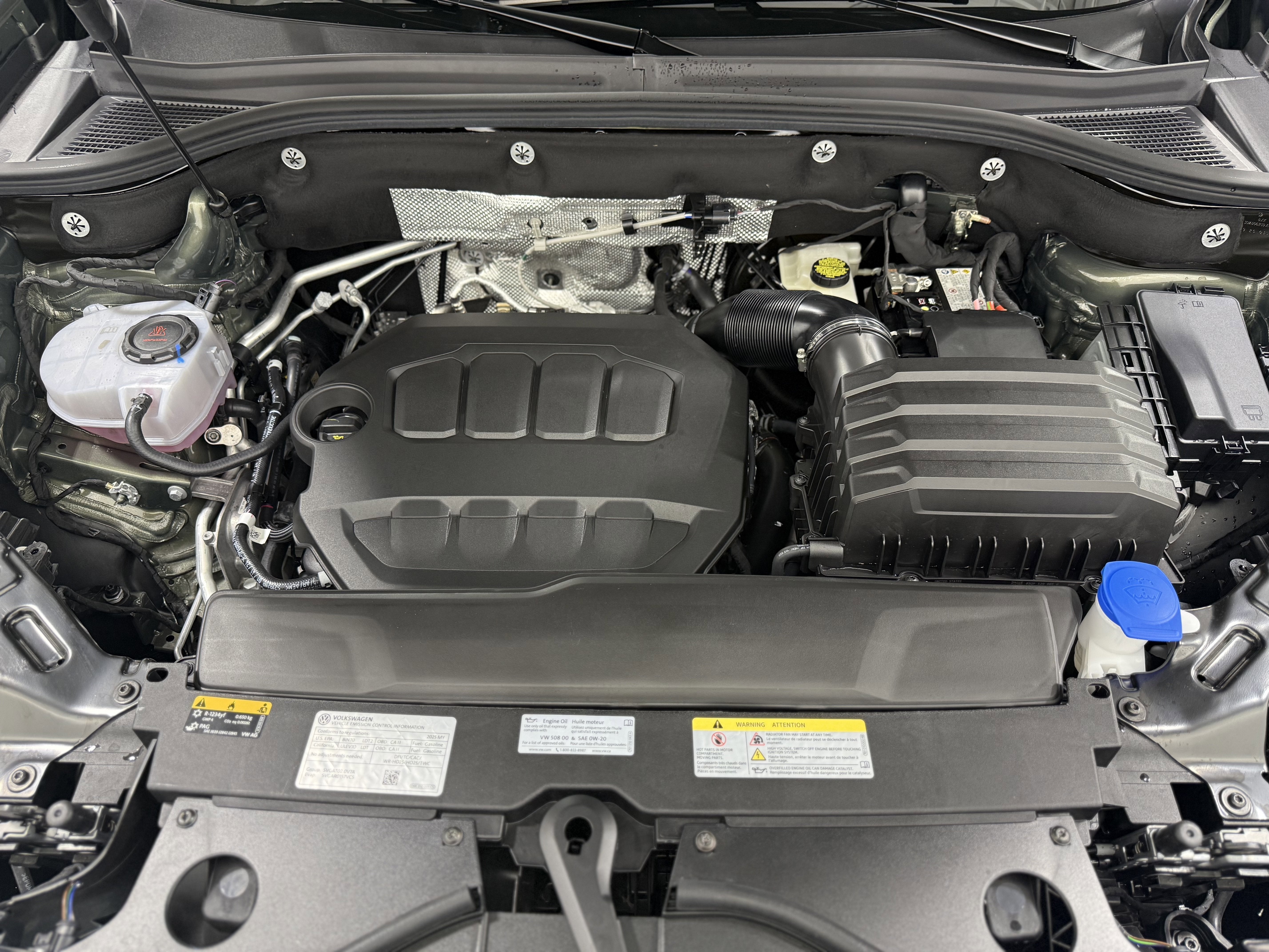 2025 Volkswagen Atlas 2.0T Peak Edition