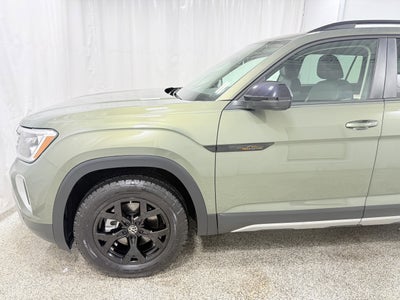 2025 Volkswagen Atlas 2.0T Peak Edition