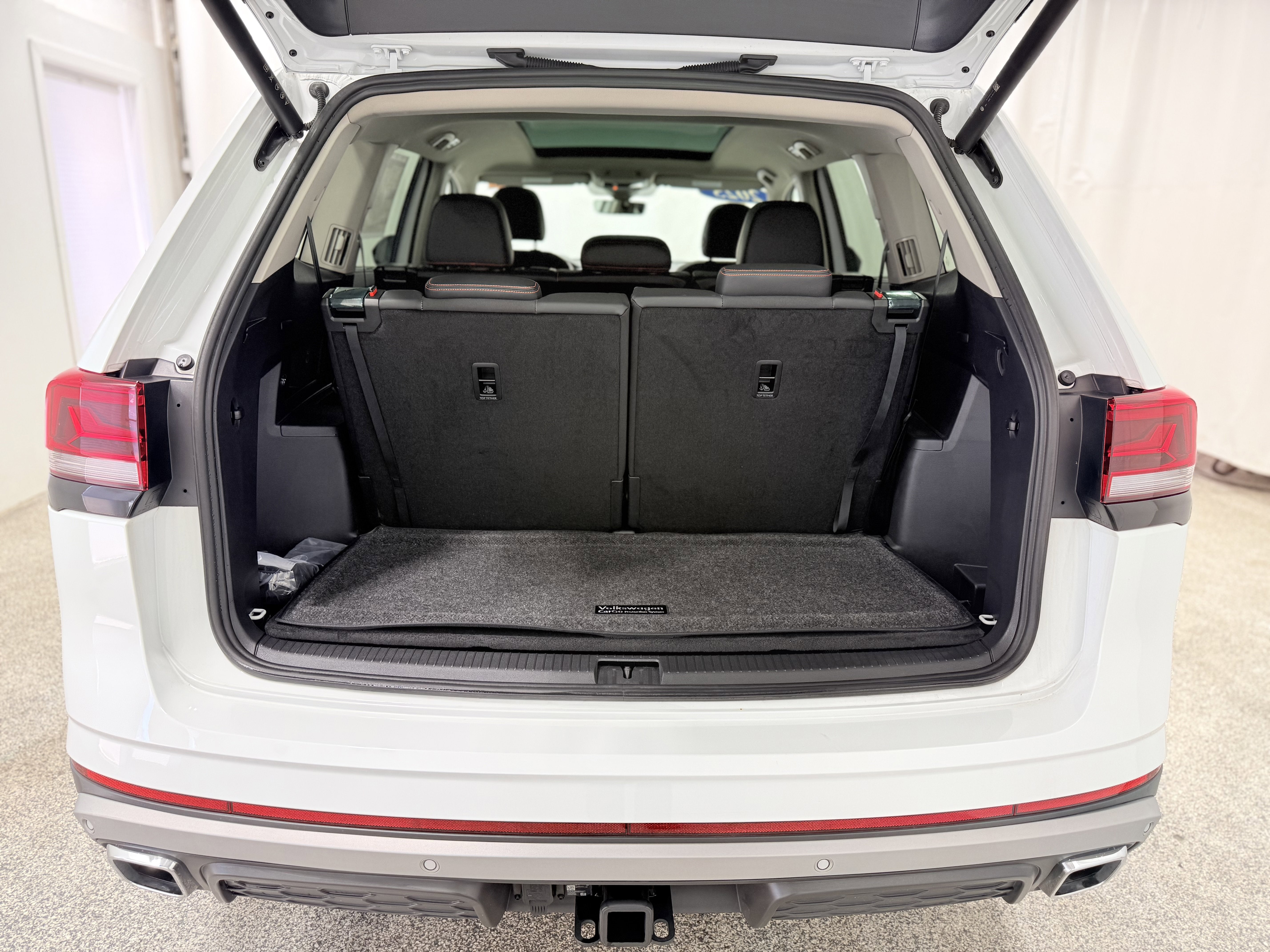 2025 Volkswagen Atlas 2.0T Peak Edition