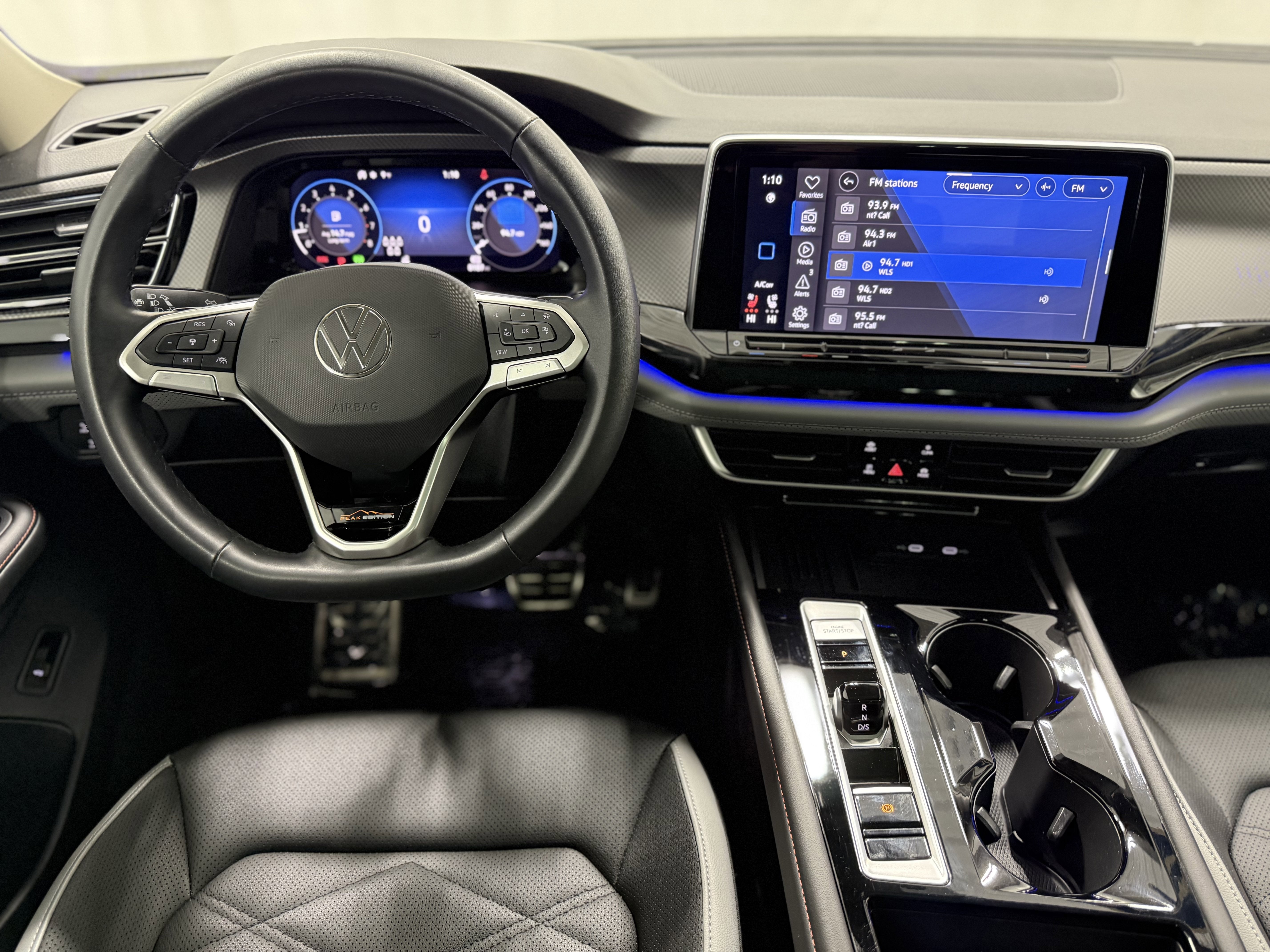 2025 Volkswagen Atlas 2.0T Peak Edition