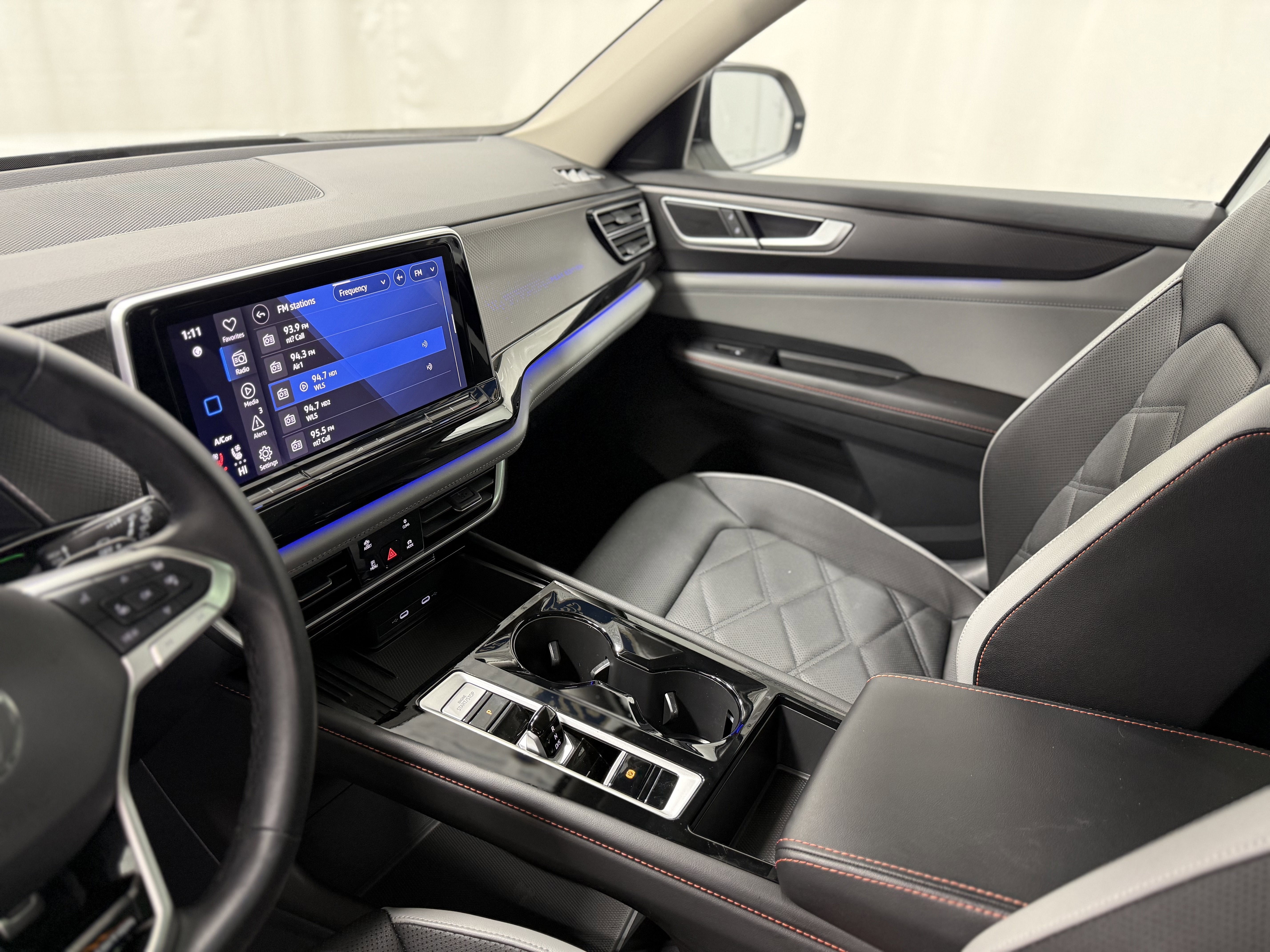 2025 Volkswagen Atlas 2.0T Peak Edition