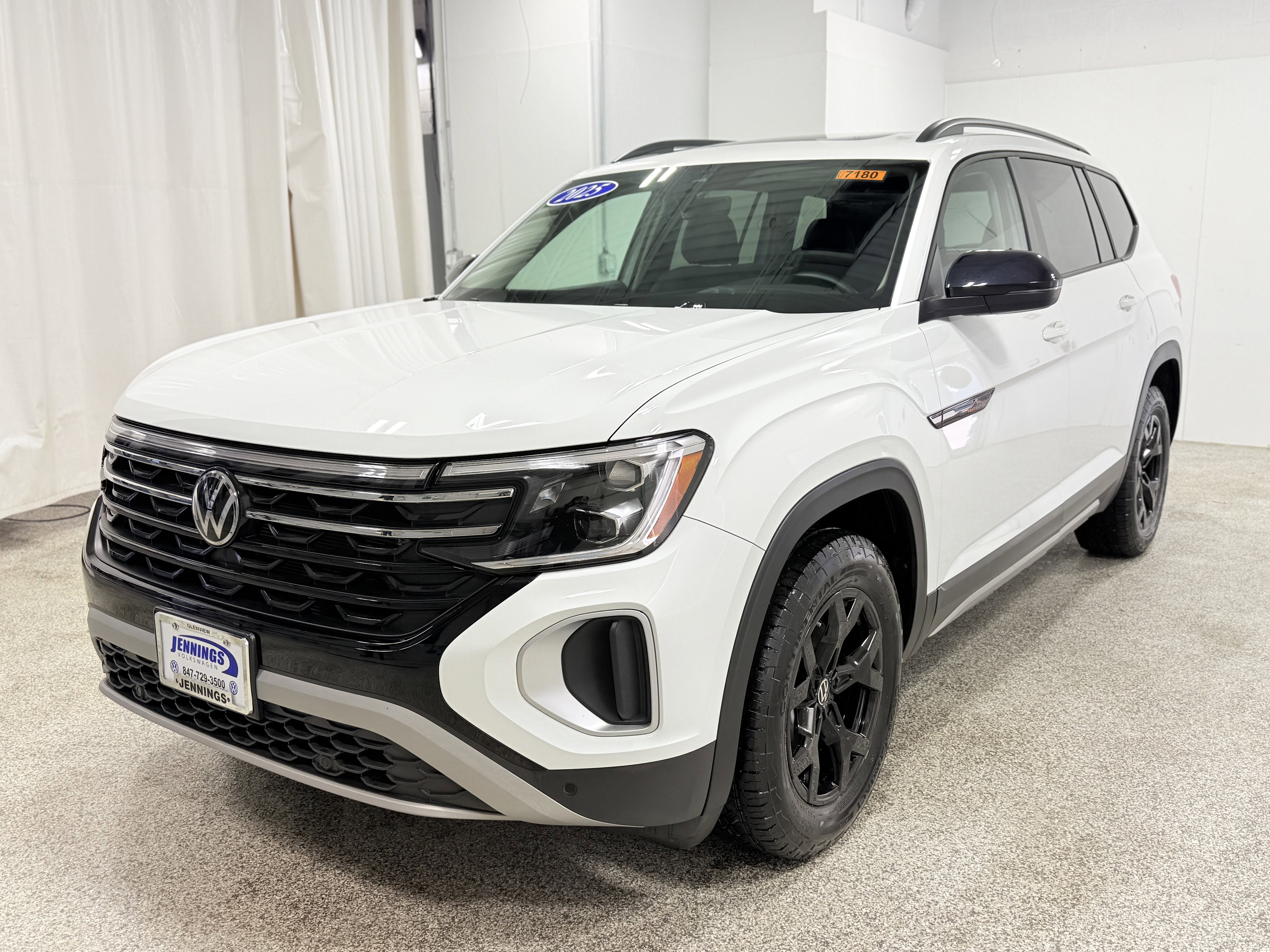 2025 Volkswagen Atlas 2.0T Peak Edition