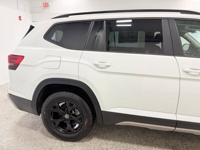 2025 Volkswagen Atlas 2.0T Peak Edition