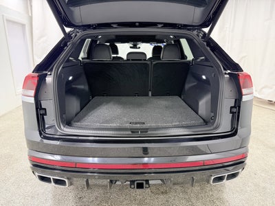 2024 Volkswagen Atlas Cross Sport 2.0T SEL Premium R-Line