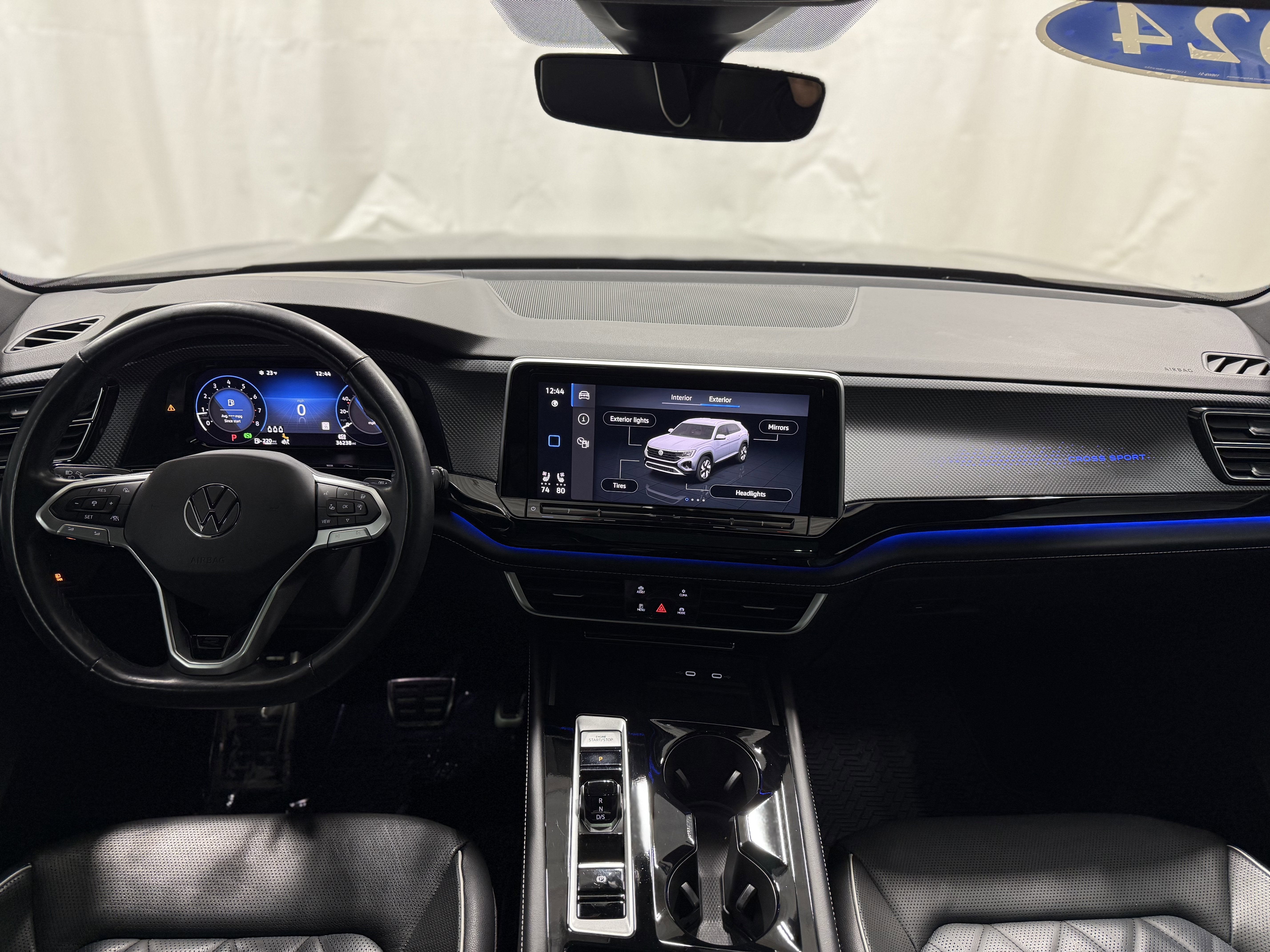 2024 Volkswagen Atlas Cross Sport 2.0T SEL Premium R-Line