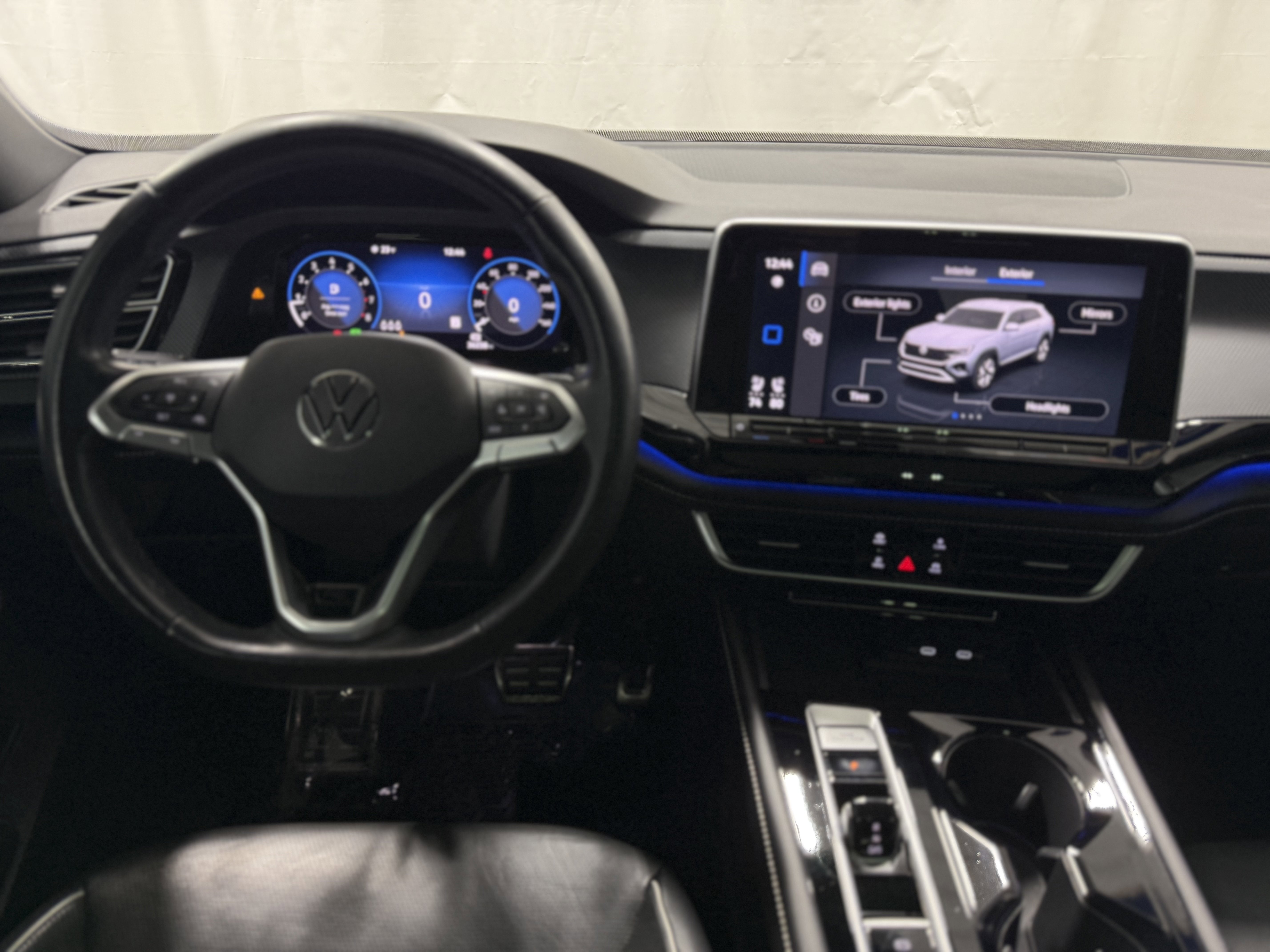 2024 Volkswagen Atlas Cross Sport 2.0T SEL Premium R-Line